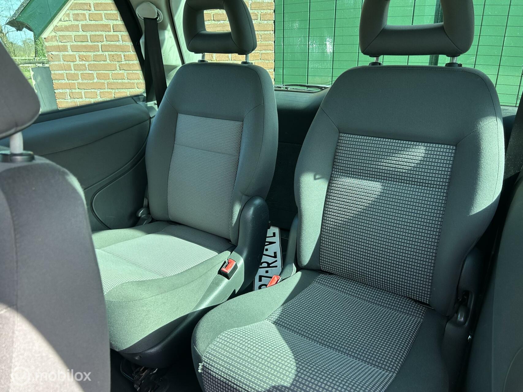 Foto van Seat Alhambra
