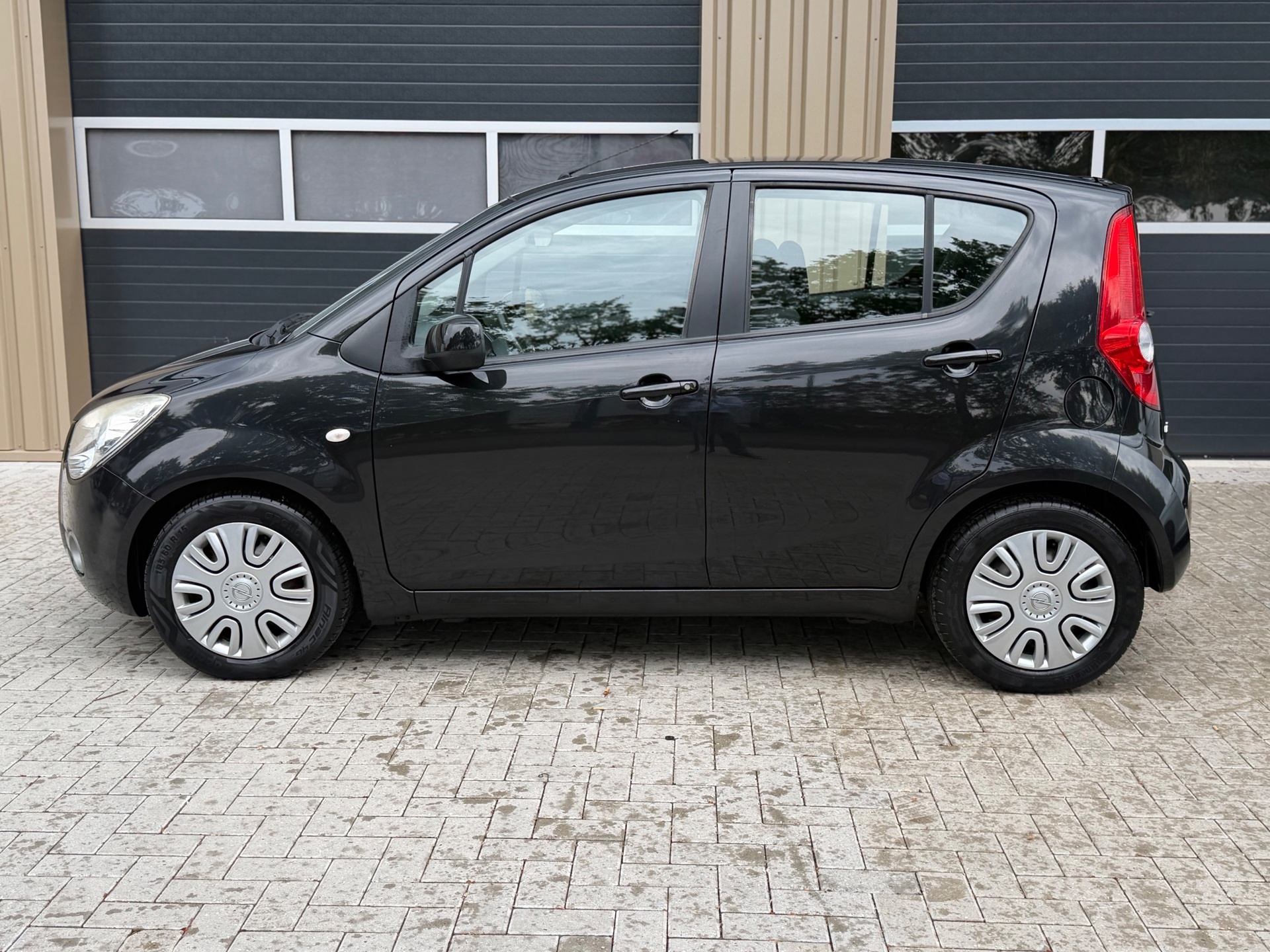 Foto van Opel Agila