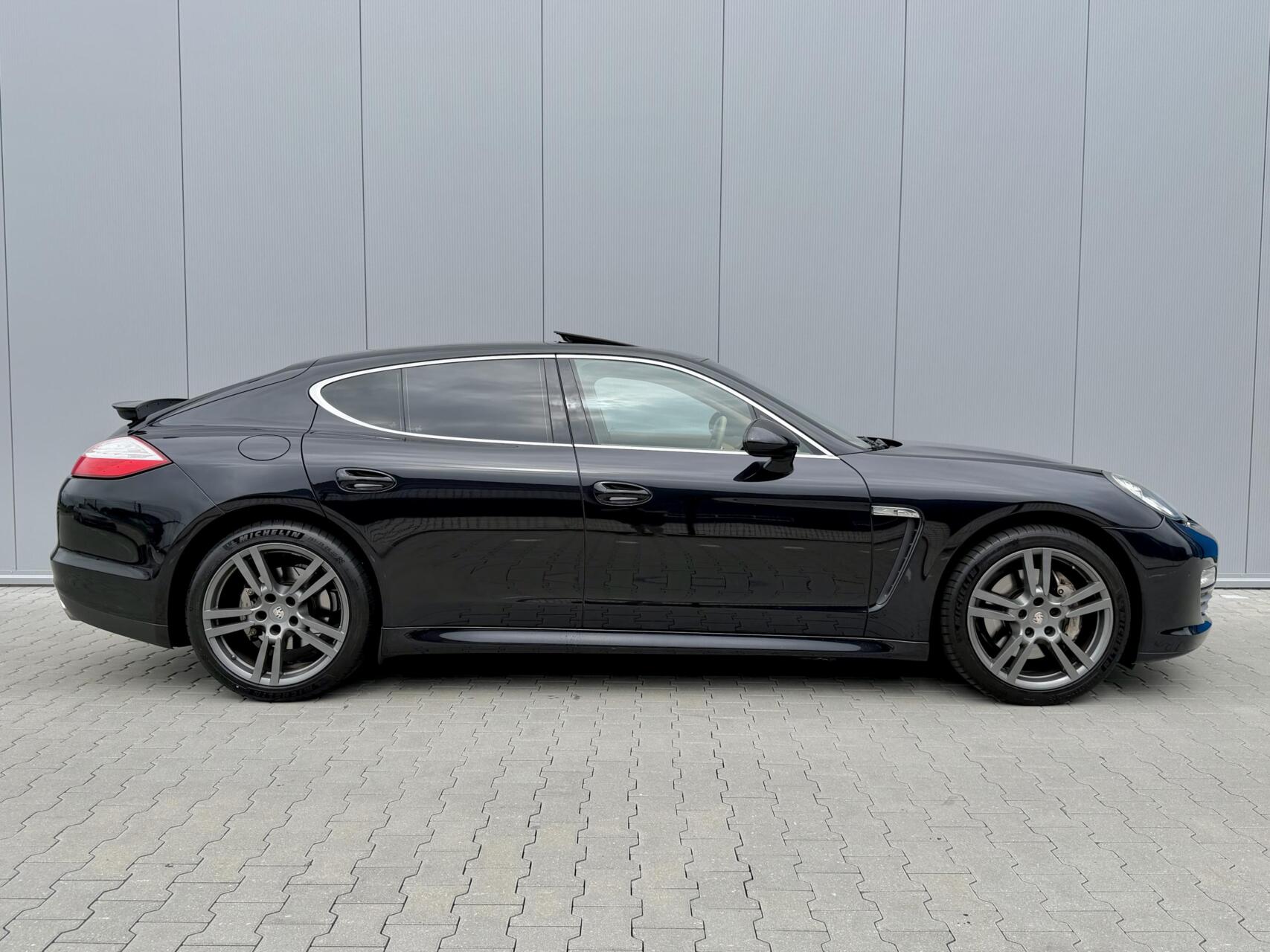 Foto van Porsche Panamera 4s