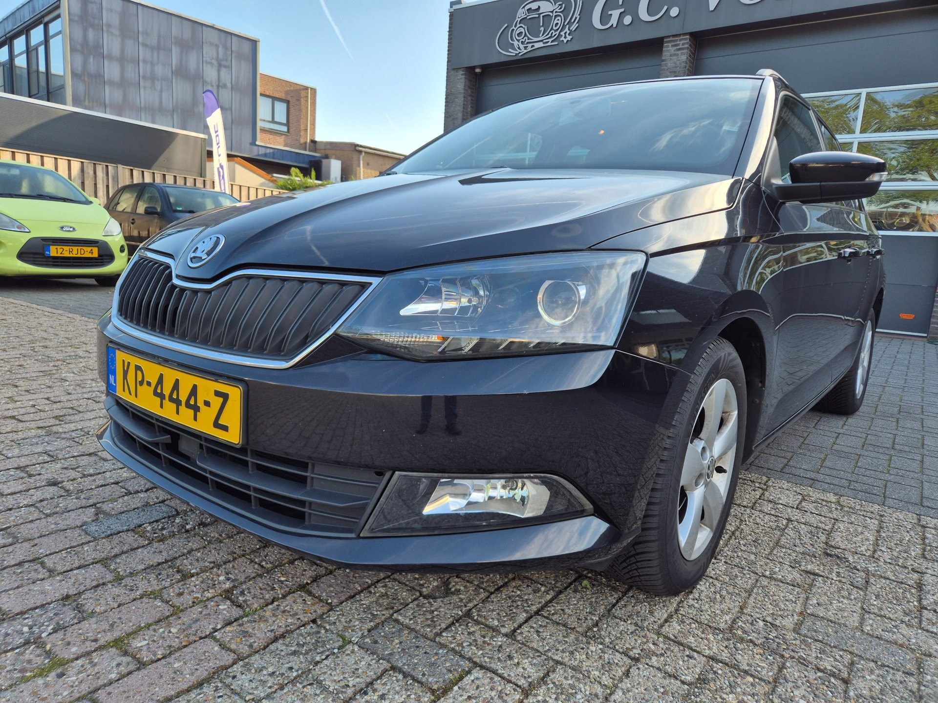 Skoda Fabia 1.2 TSI JOY airco 2017 - voorkant