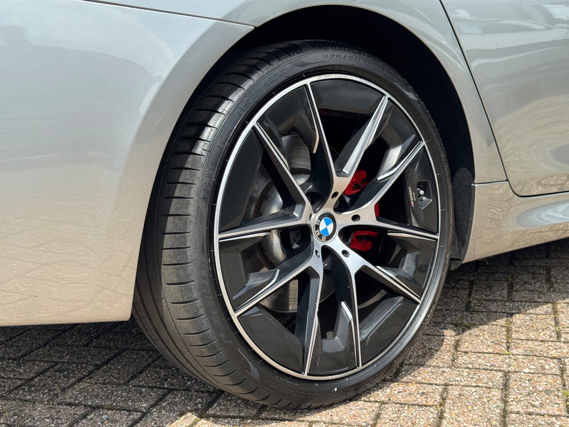 Foto van BMW 545e xDrive