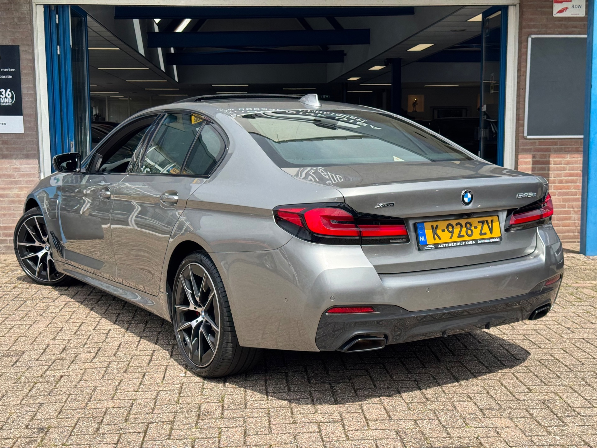 Foto van BMW 545e xDrive