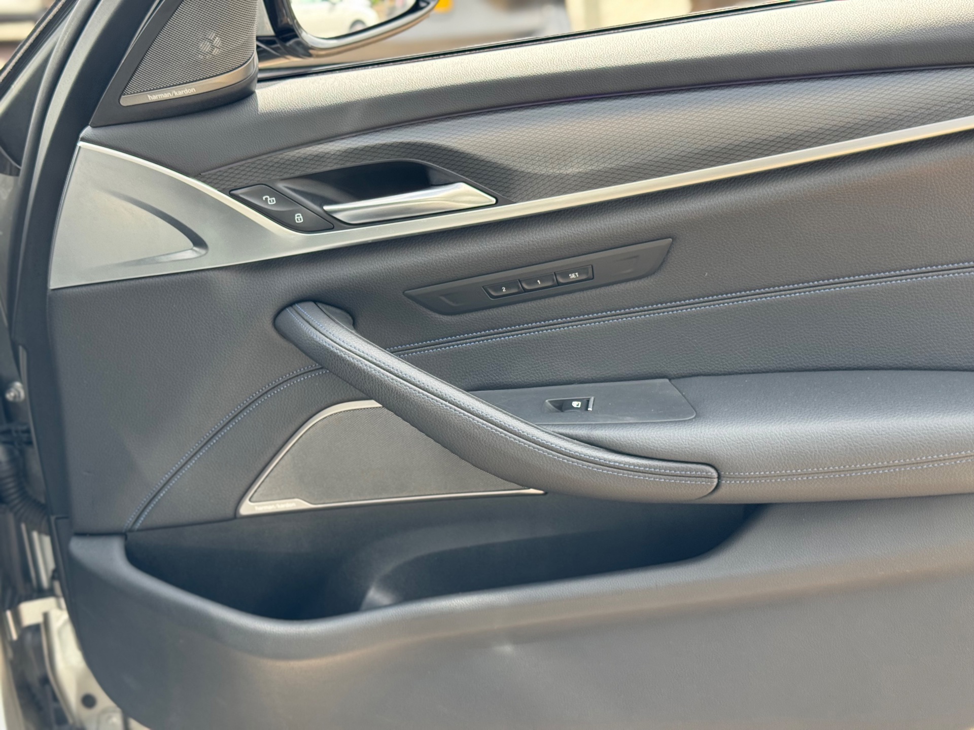 Foto van BMW 545e xDrive