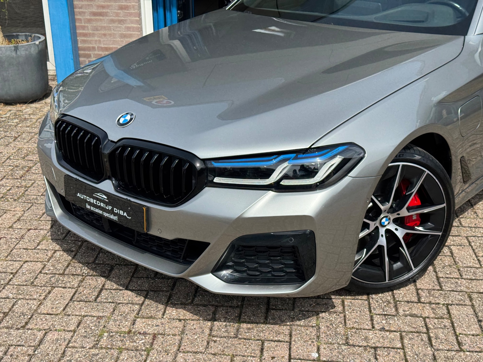 Foto van BMW 545e xDrive