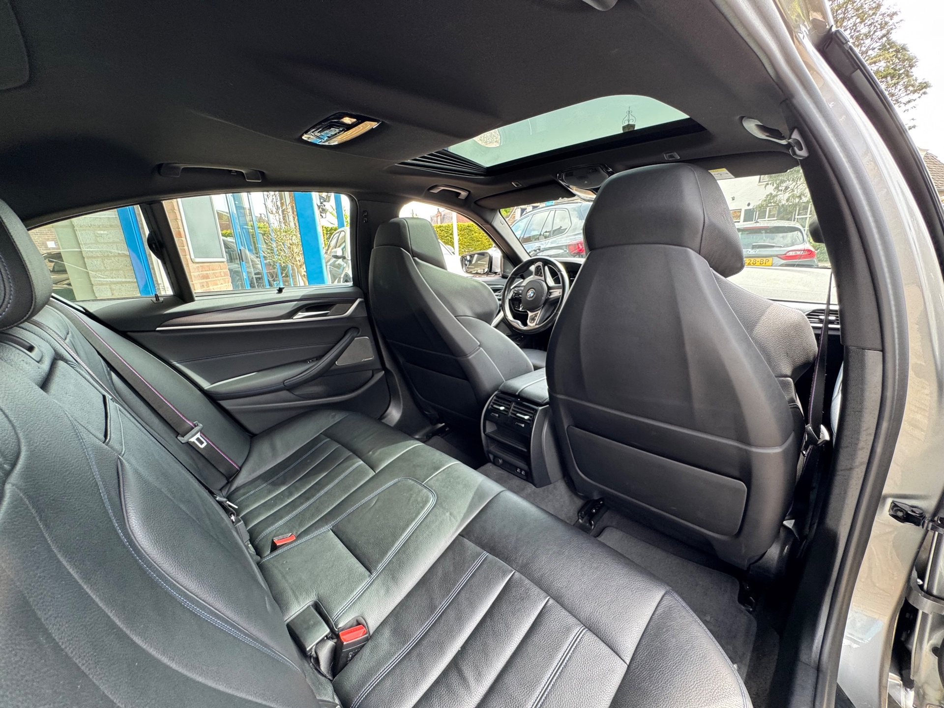 Foto van BMW 545e xDrive