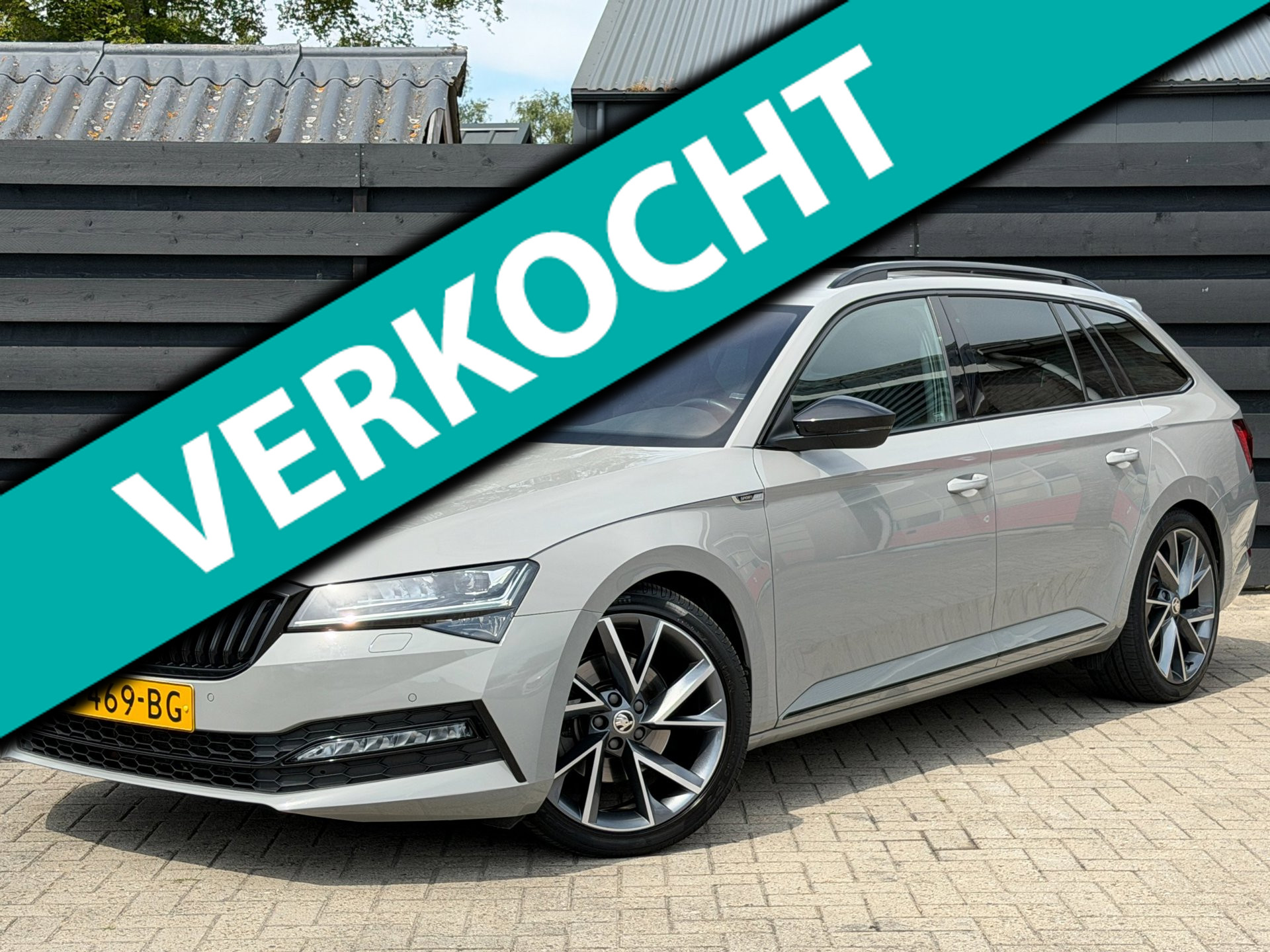 Skoda Superb 1.5 TSI ACT Sportline Canton I Memory I Leder I Trekhaak 2020 - voorkant
