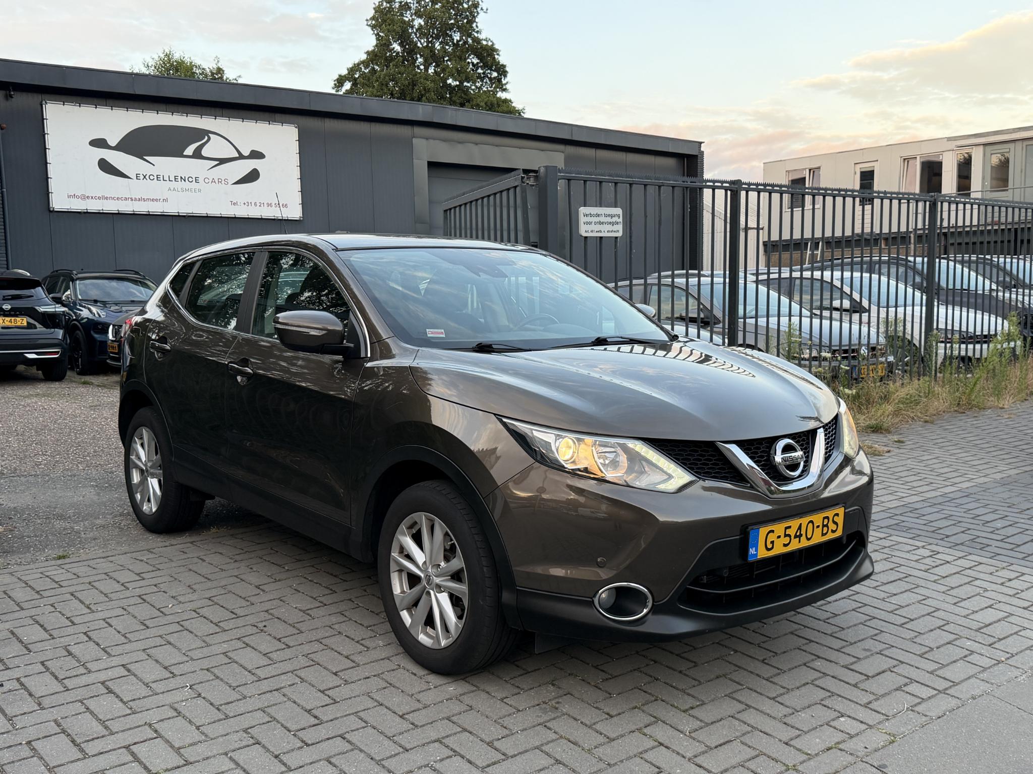 Nissan Nissan Qashqai 1.2 Acenta 2014 - voorkant