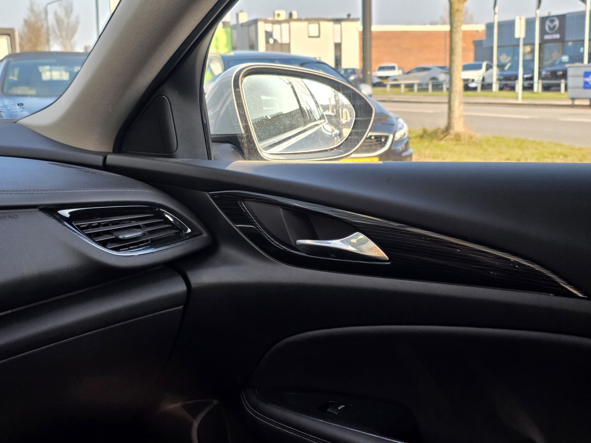 Foto van Opel Insignia Grand Sport