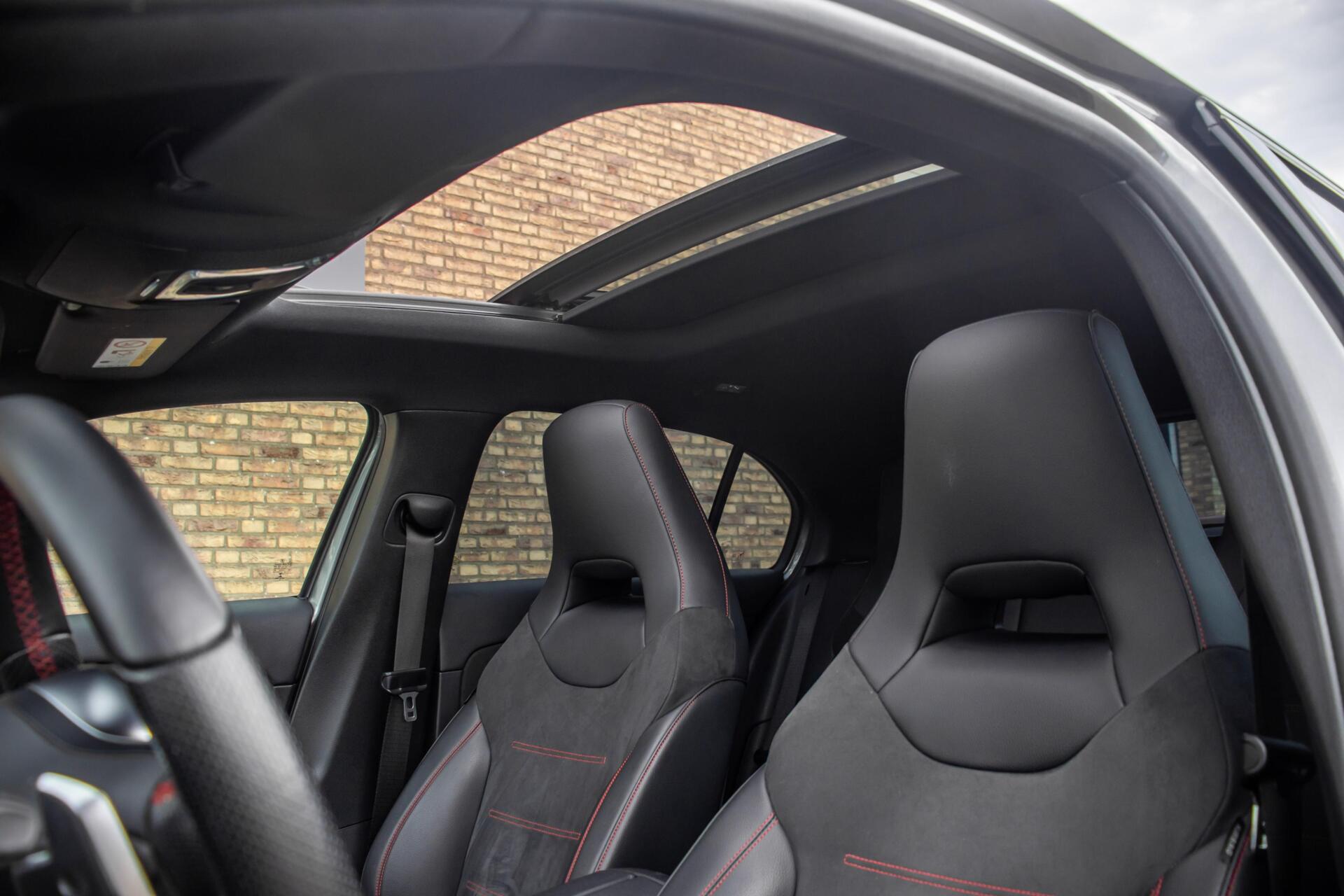 Foto van Mercedes-Benz A 180