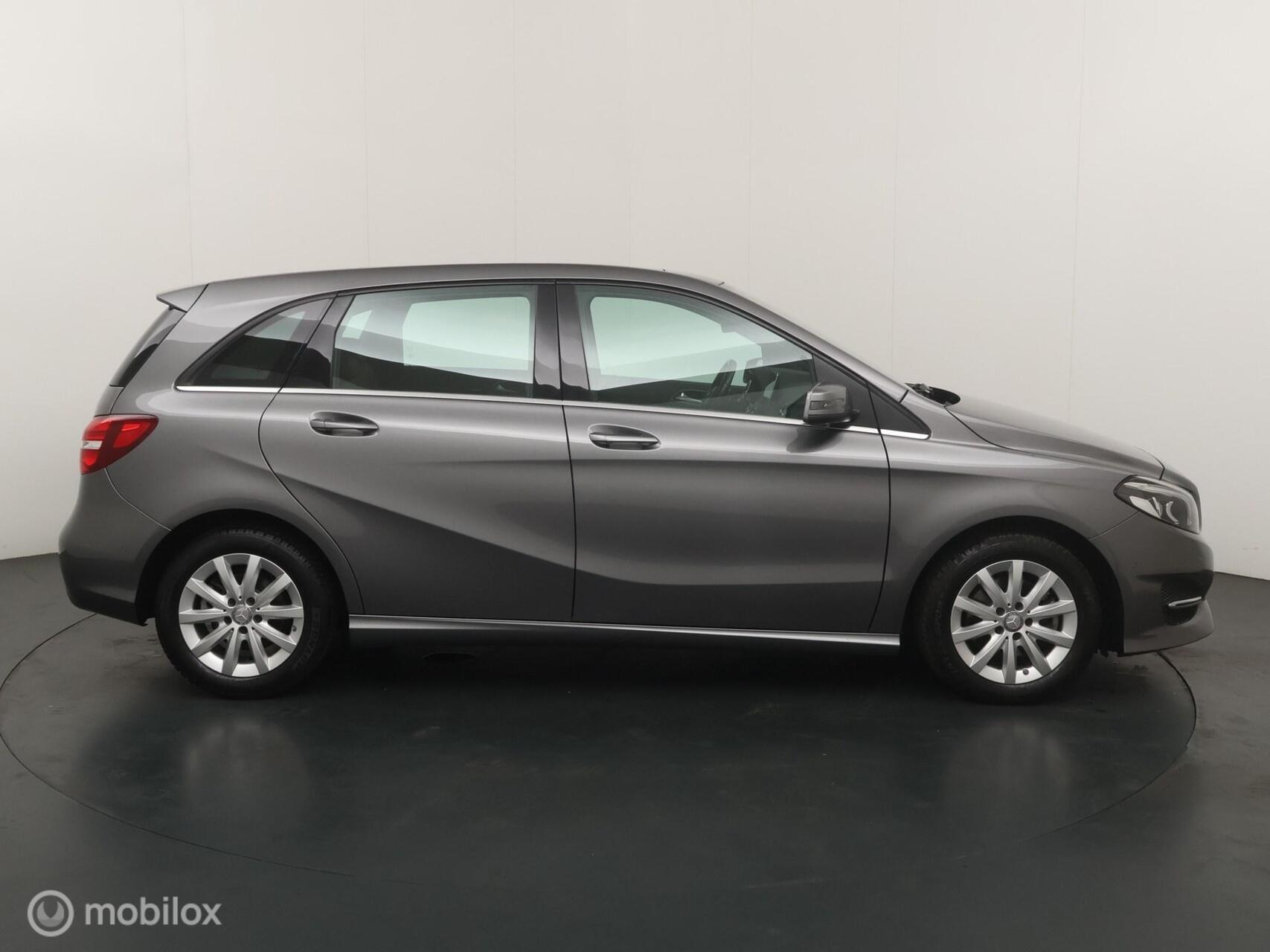 Foto van Mercedes-Benz B 200