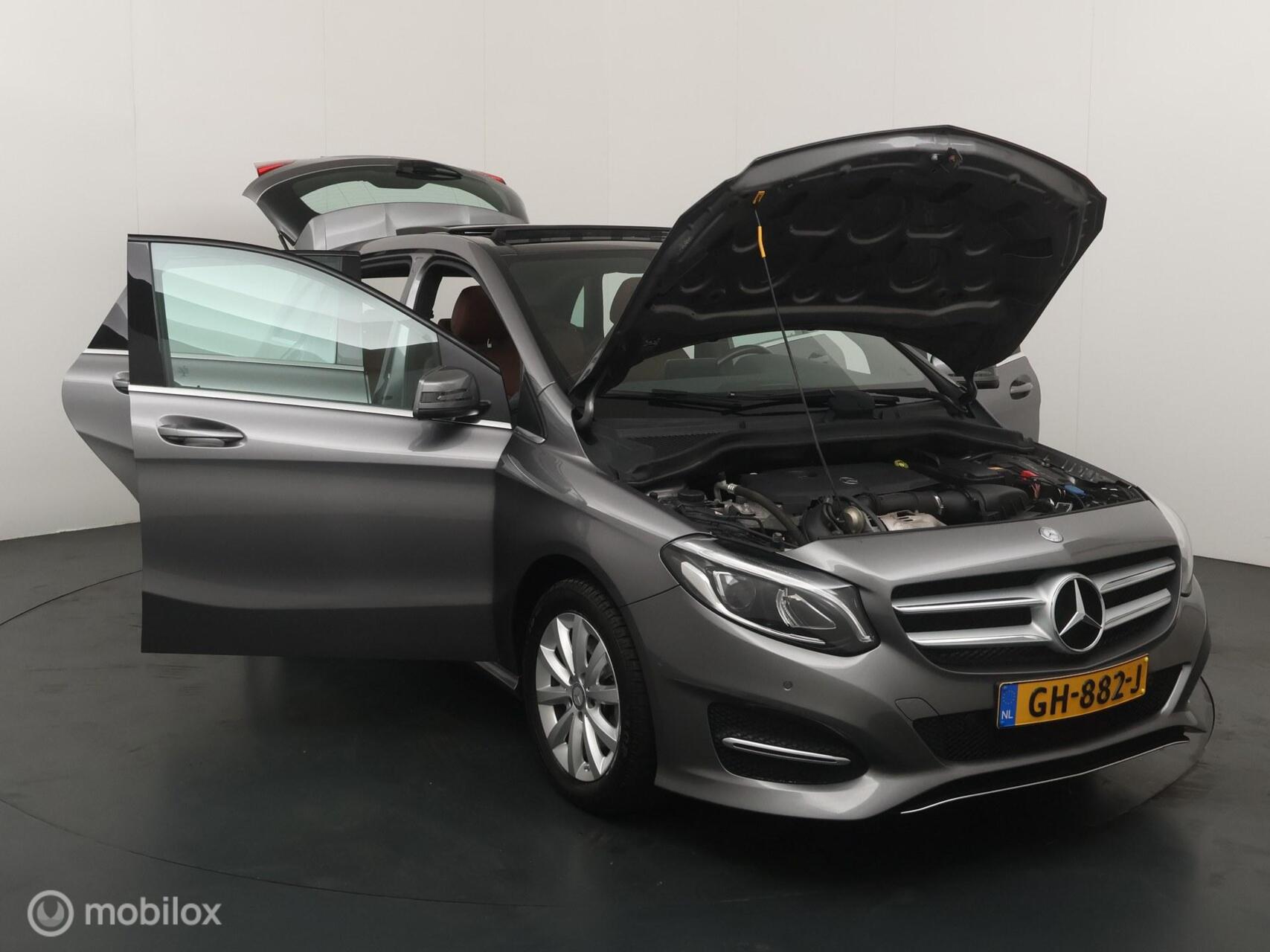 Foto van Mercedes-Benz B 200