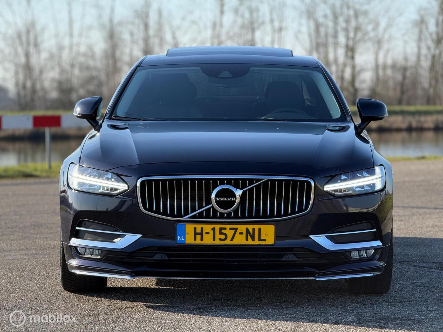 Foto van Volvo S90