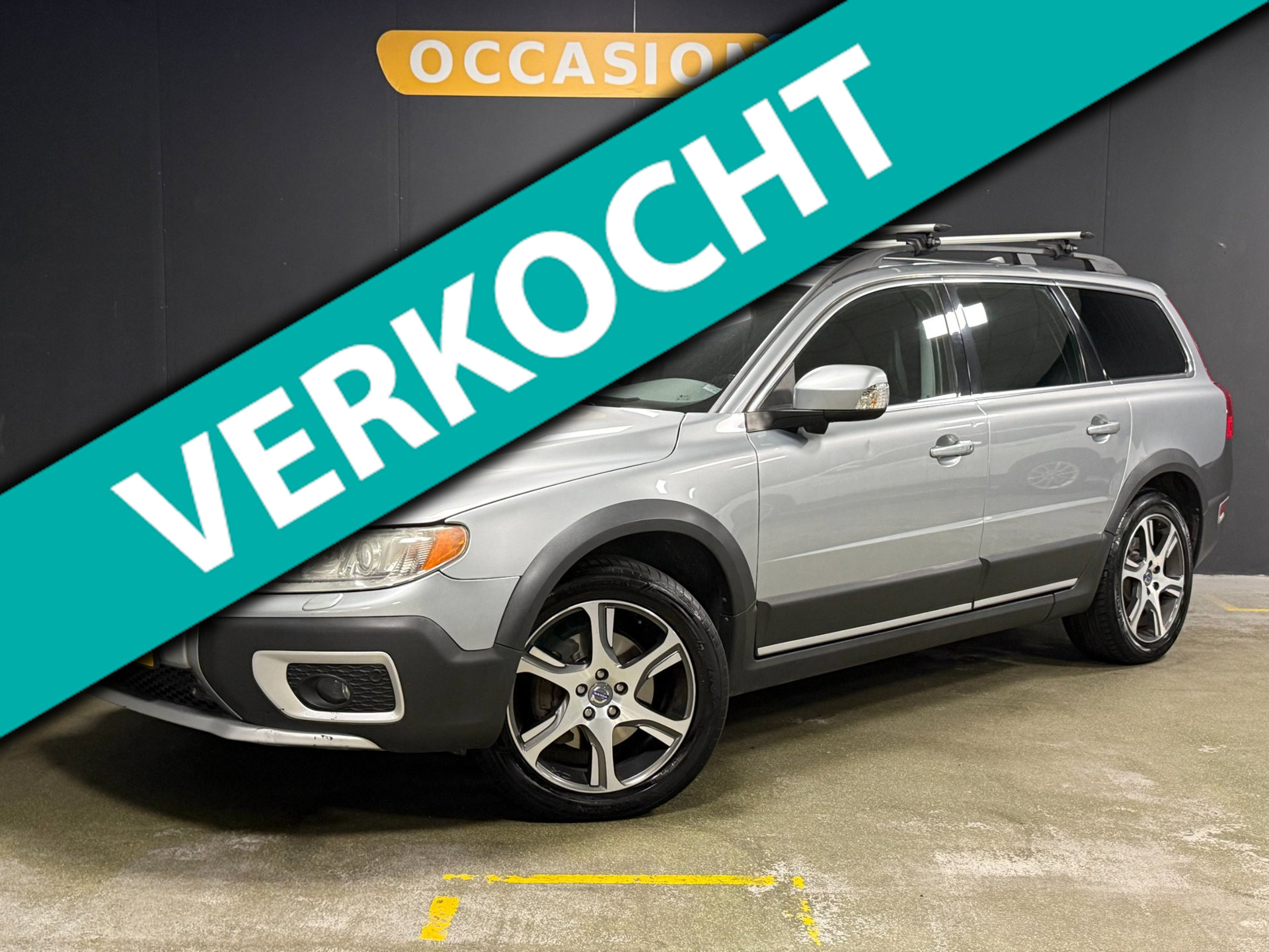 Volvo Xc70 2.4 D5 Summum|KANTELDAK|TREKHAAK|DODEHOEK|LEDER|ACC|STOELV|STOELV|PDC|18INCH| 2010 - voorkant