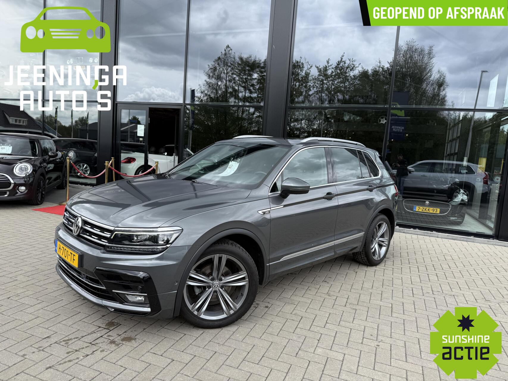 Volkswagen Tiguan 1.5 TSI ACT Highline R-line |Pano |Camera|Stoelverwarming 2020 - voorkant