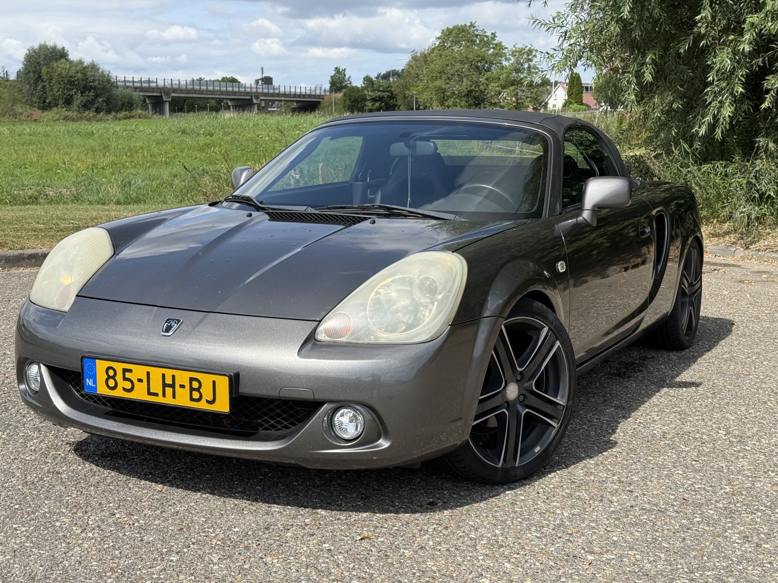 Toyota MR 2 1.8-16v VVT-i 2003 - voorkant
