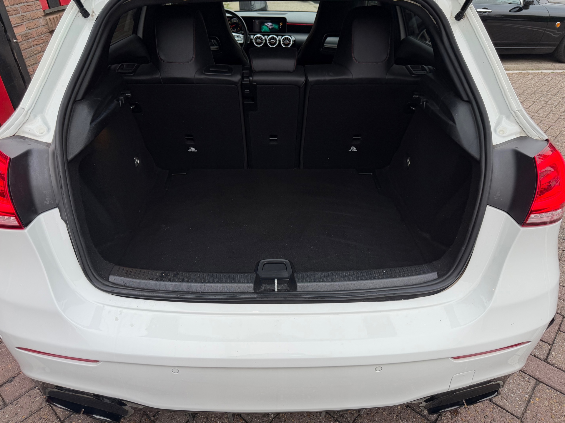 Foto van Mercedes-Benz A 220