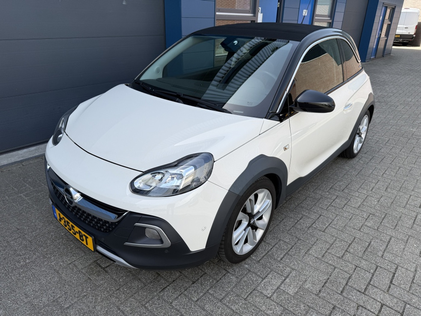 Foto van Opel Adam