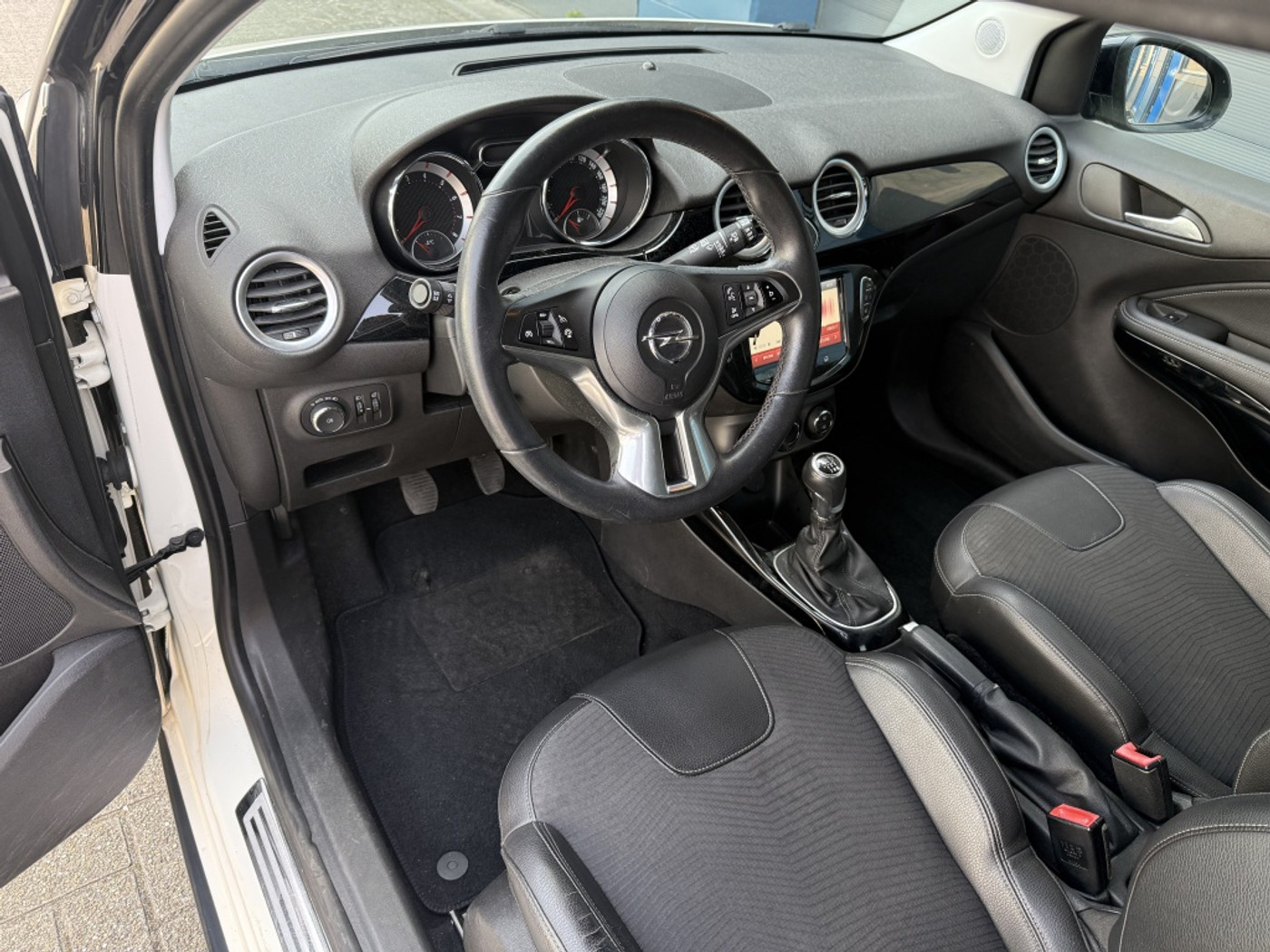 Foto van Opel Adam