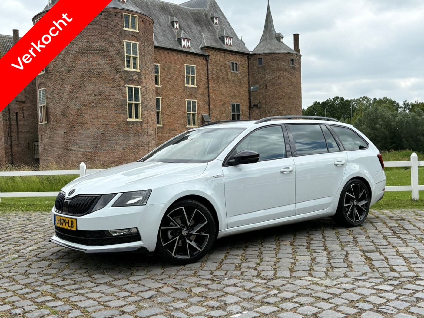 Skoda Octavia Combi 1.5 TSI Greentech Sport Business 2021 - voorkant