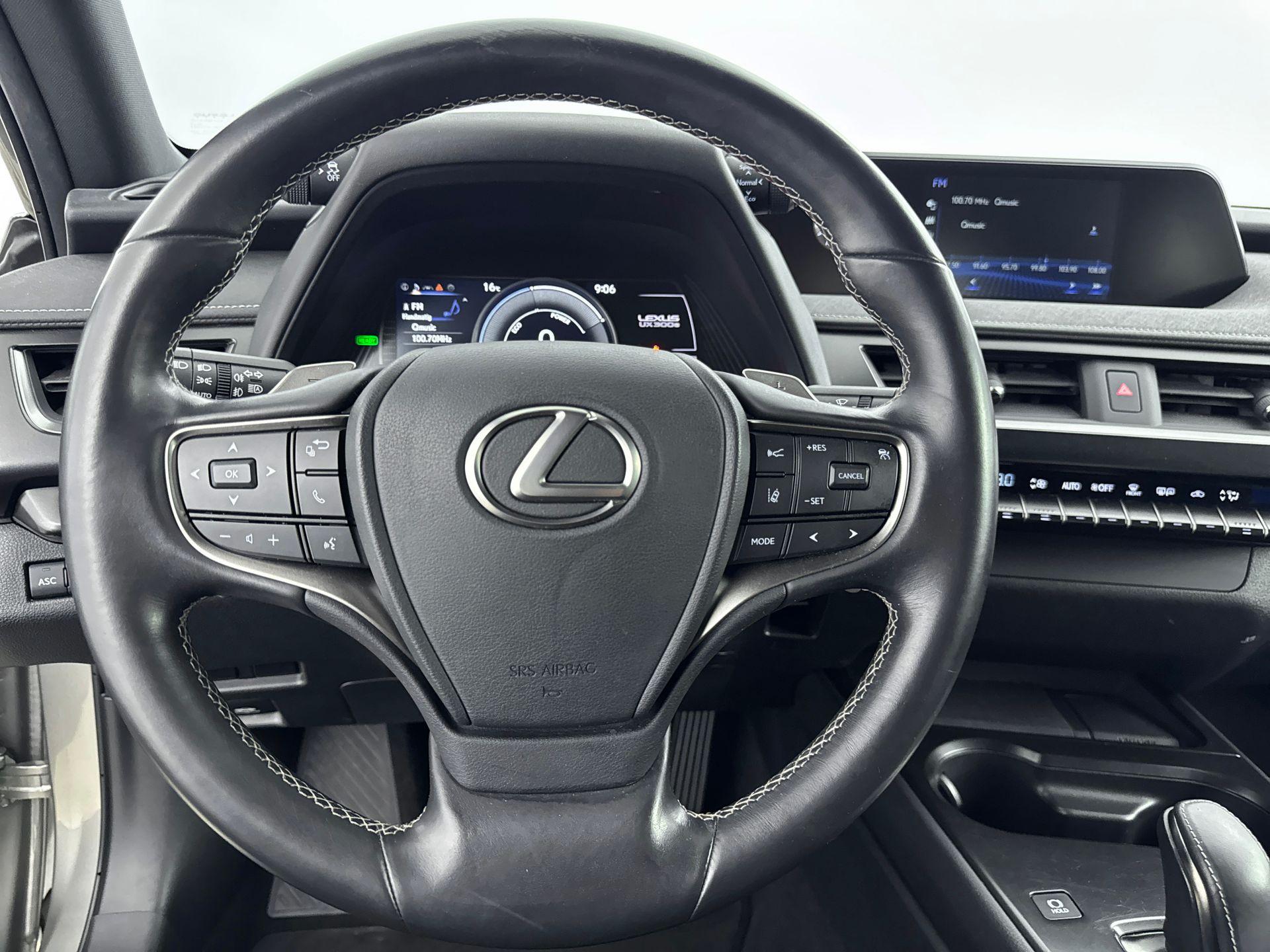Foto van Lexus Ux