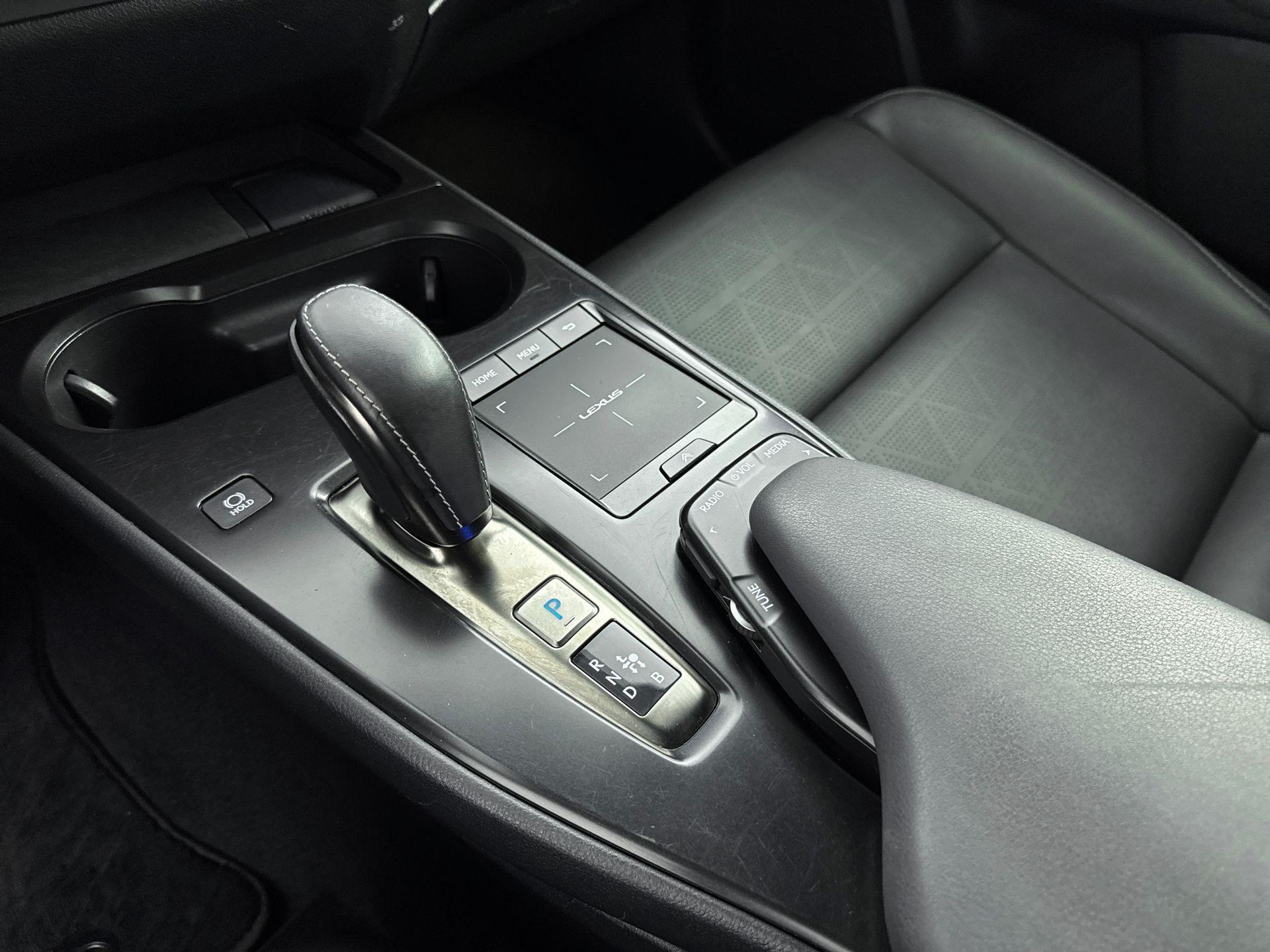 Foto van Lexus Ux