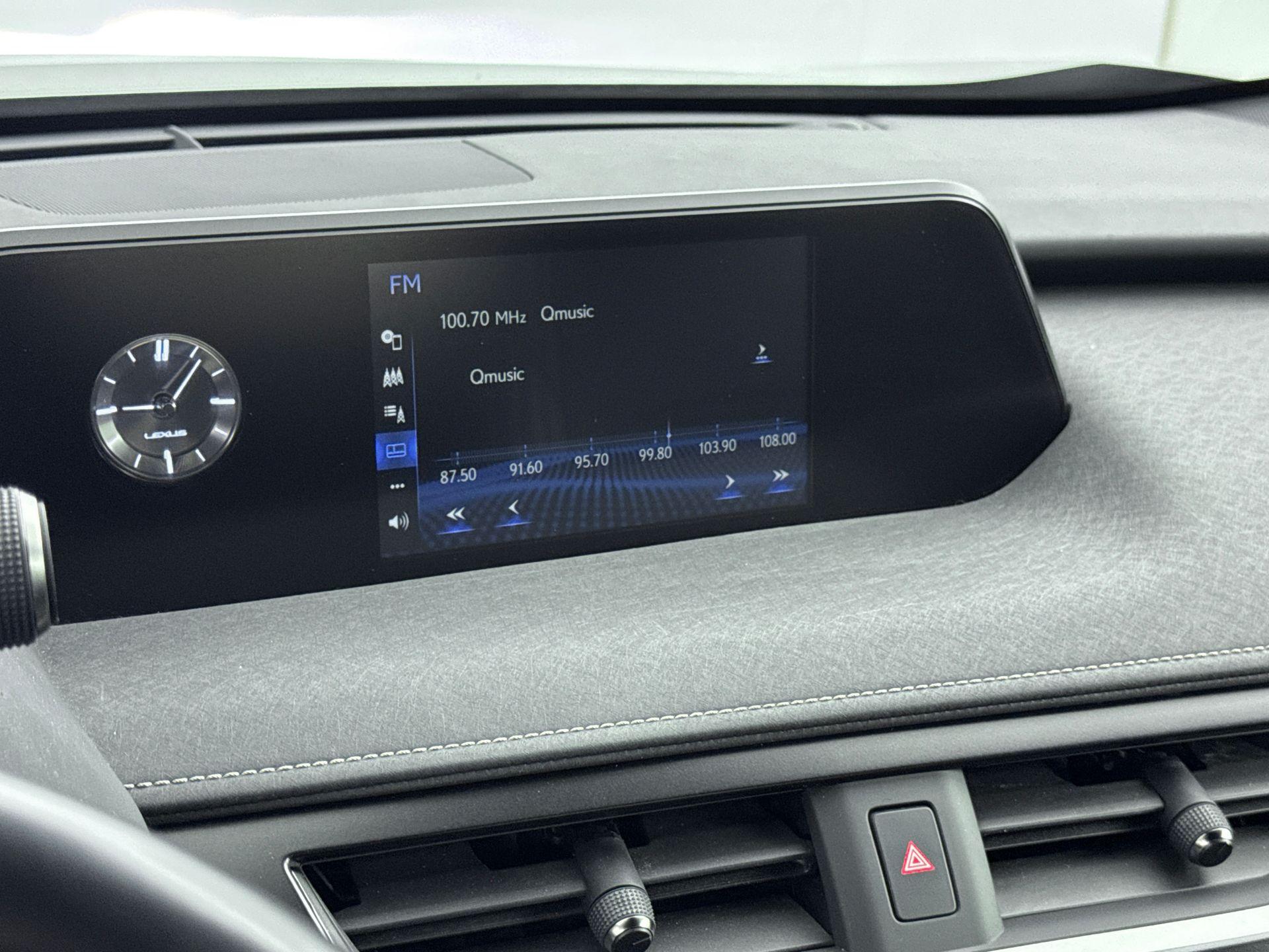 Foto van Lexus Ux