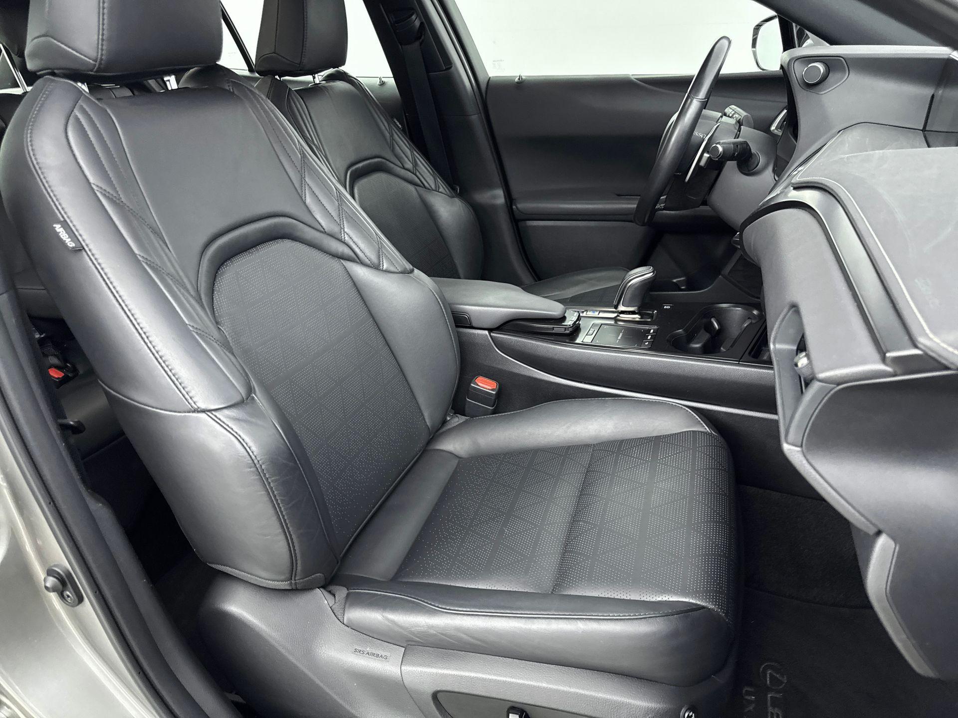 Foto van Lexus Ux
