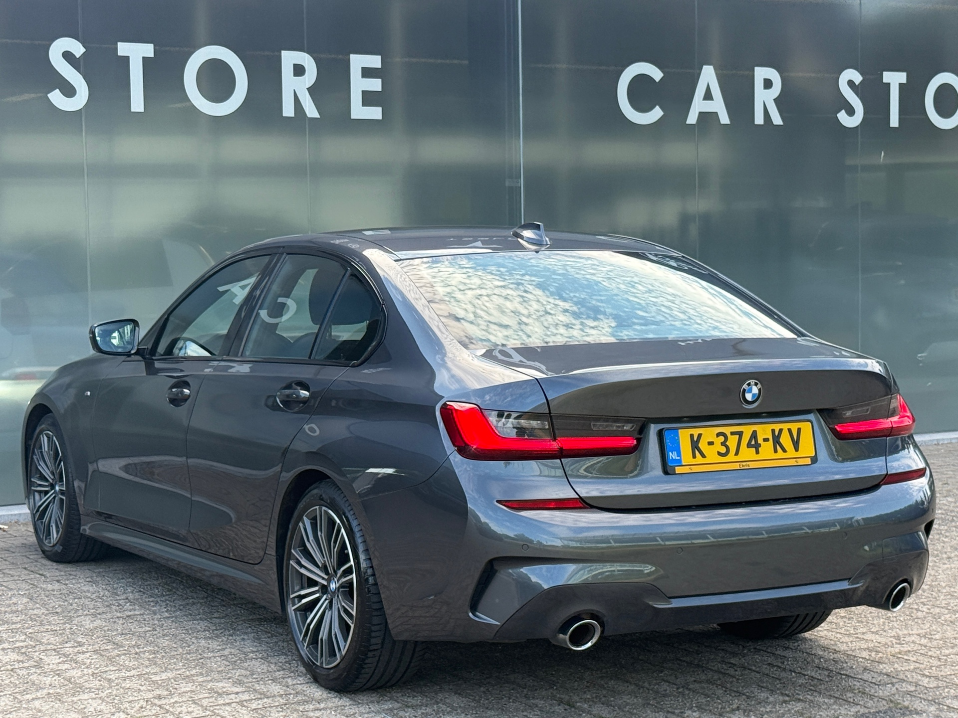 Foto van BMW 320i