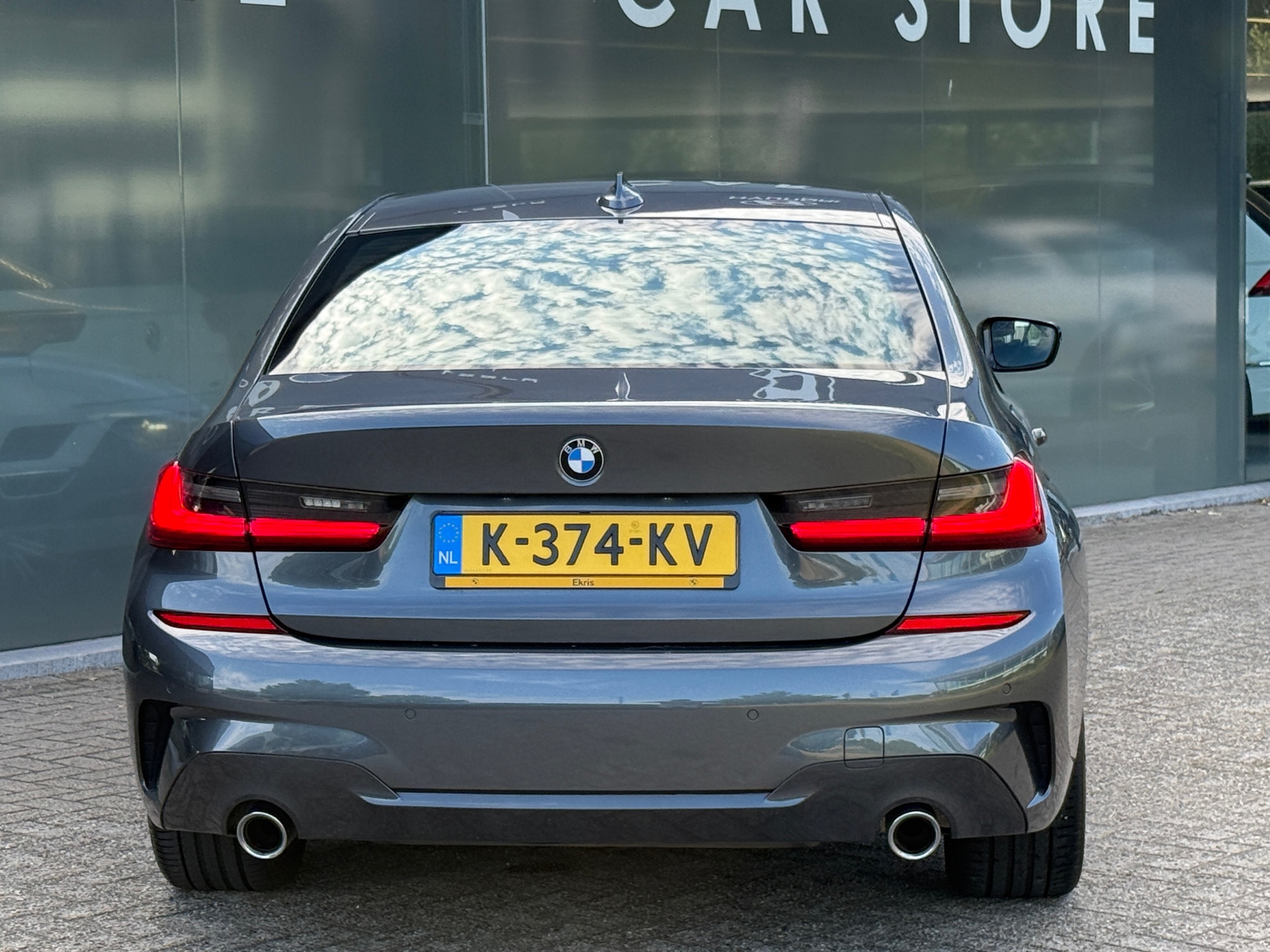 Foto van BMW 320i