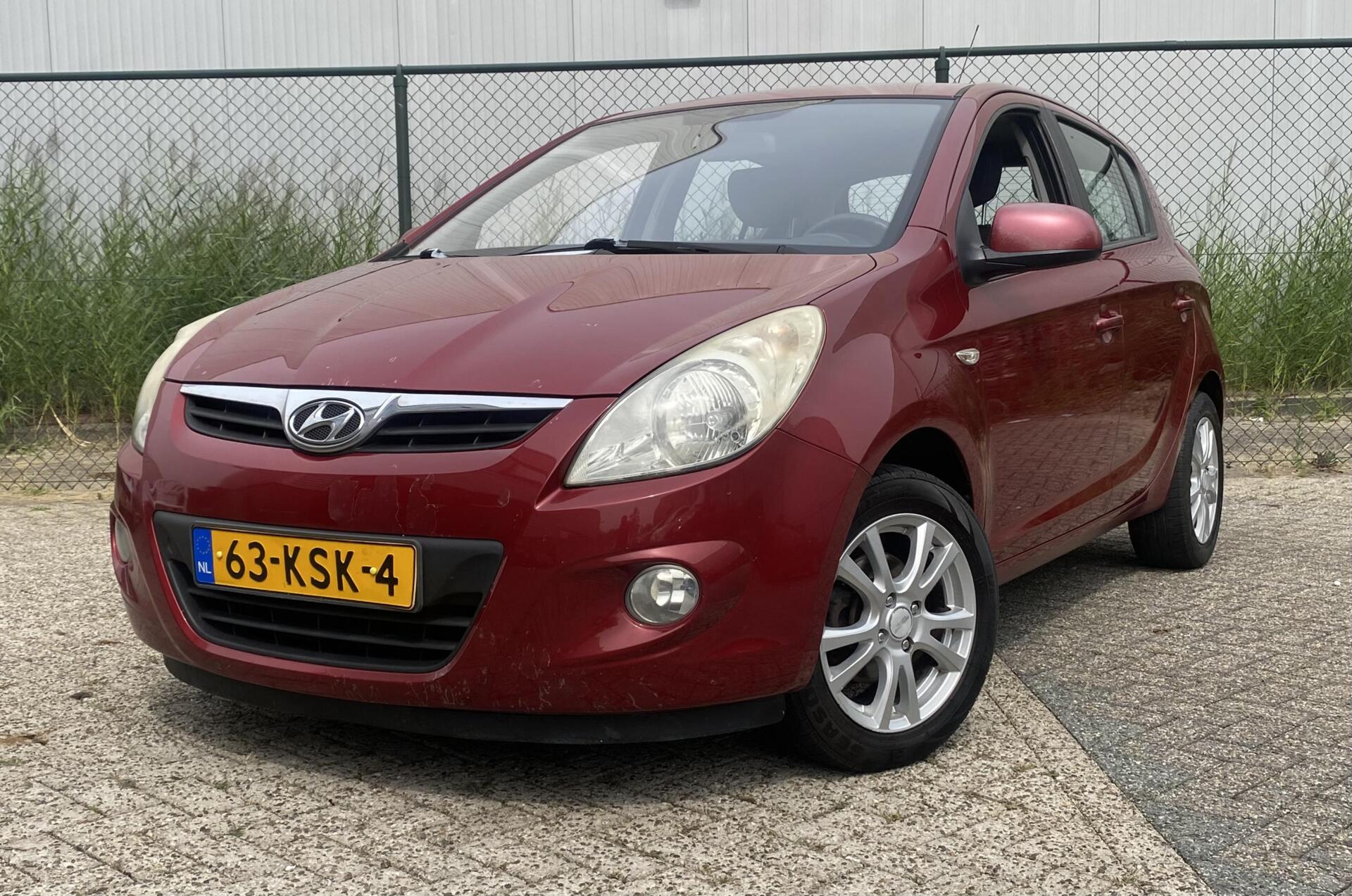 Hyundai I20 1.2i DynamicVersion | Airco | Cruise control | LM-velgen | NW APK | 2010 - voorkant
