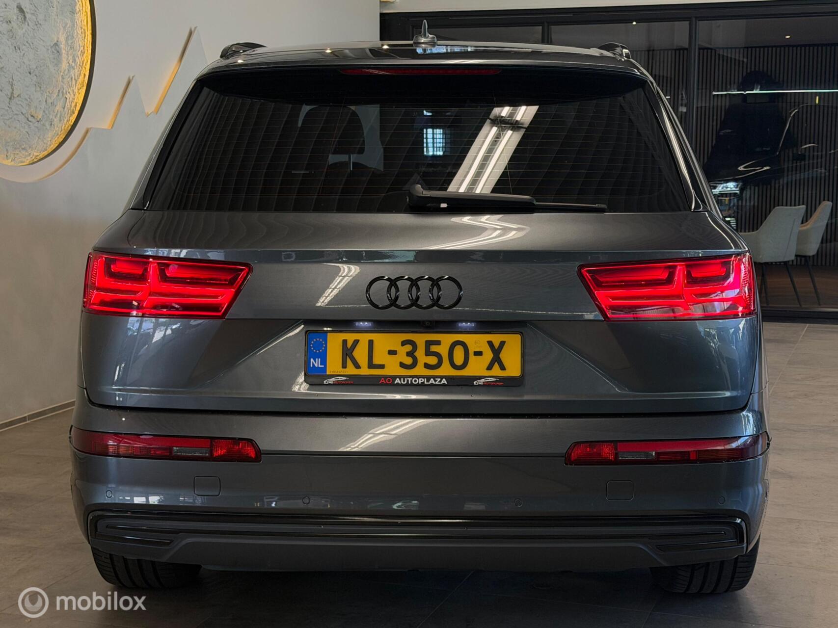 Foto van Audi Q7 E-tron
