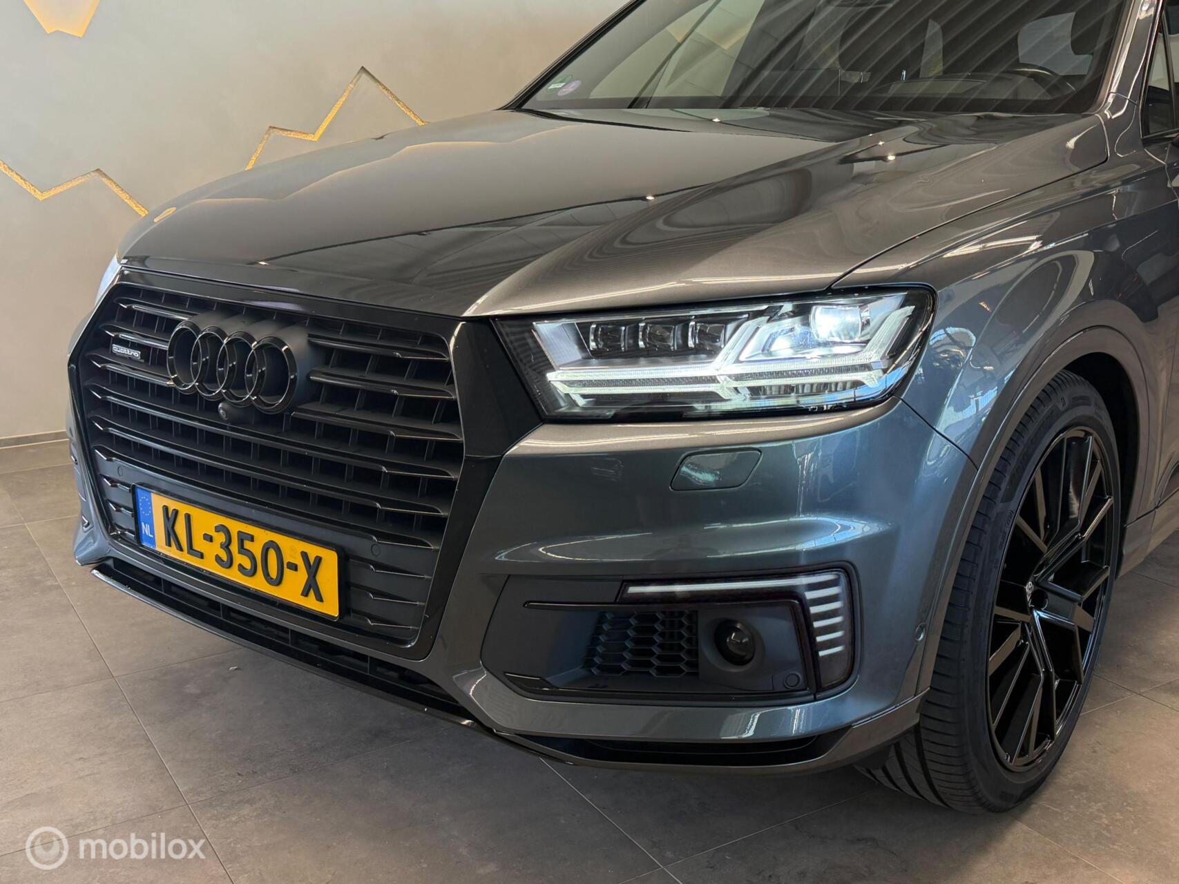 Foto van Audi Q7 E-tron
