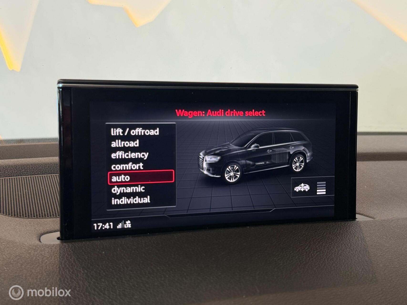 Foto van Audi Q7 E-tron