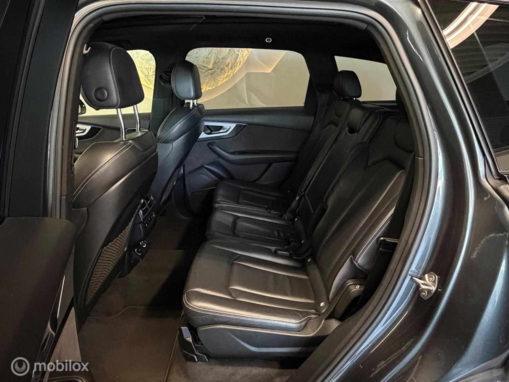 Foto van Audi Q7 E-tron