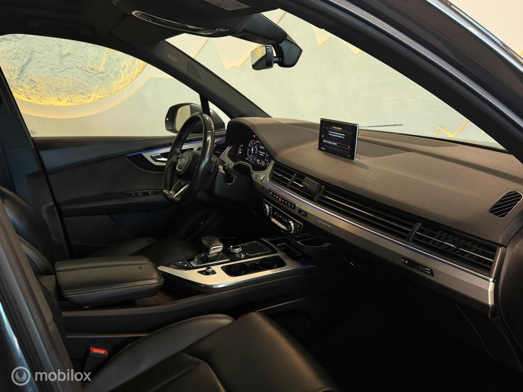 Foto van Audi Q7 E-tron