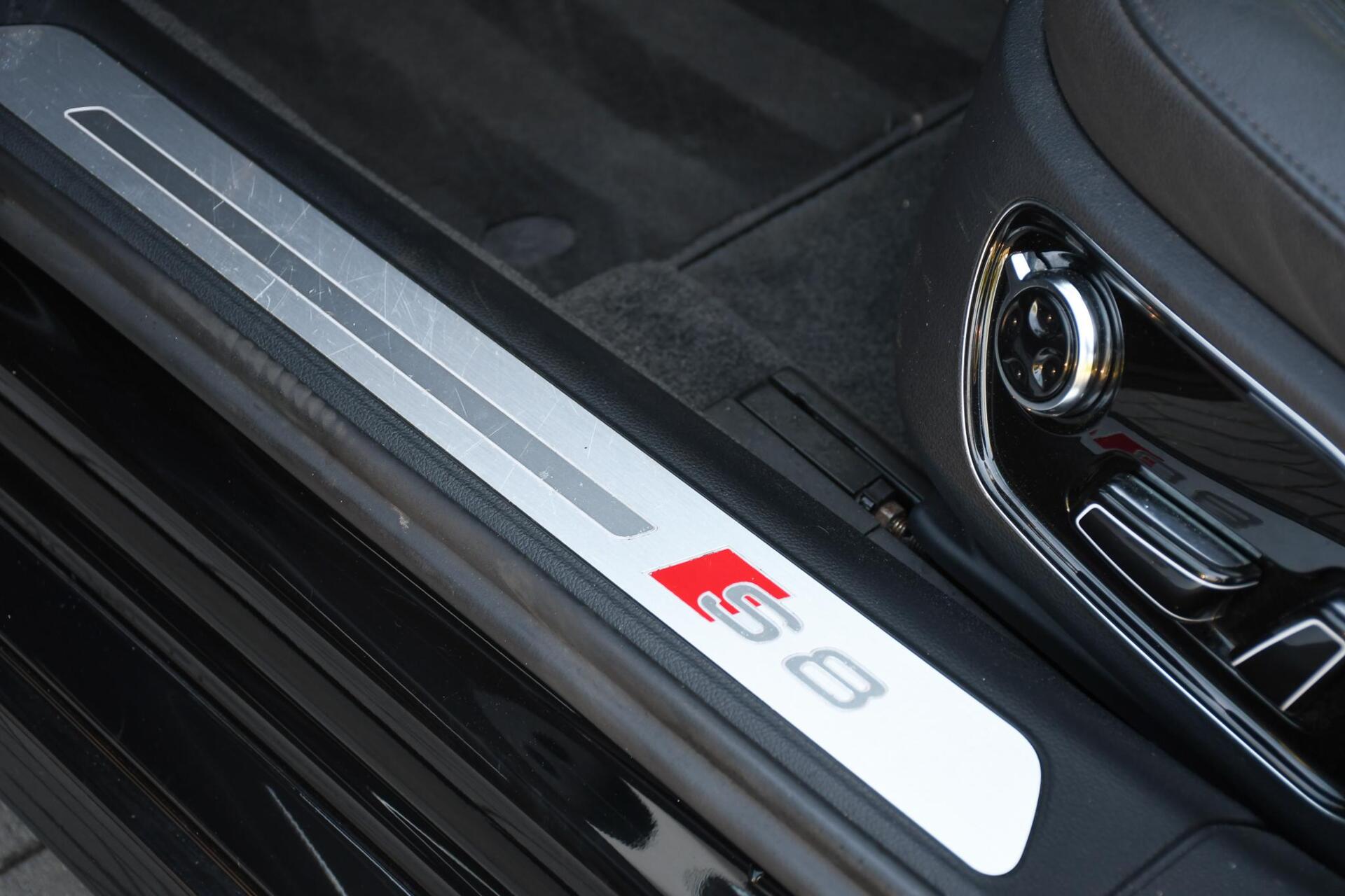 Foto van Audi S8