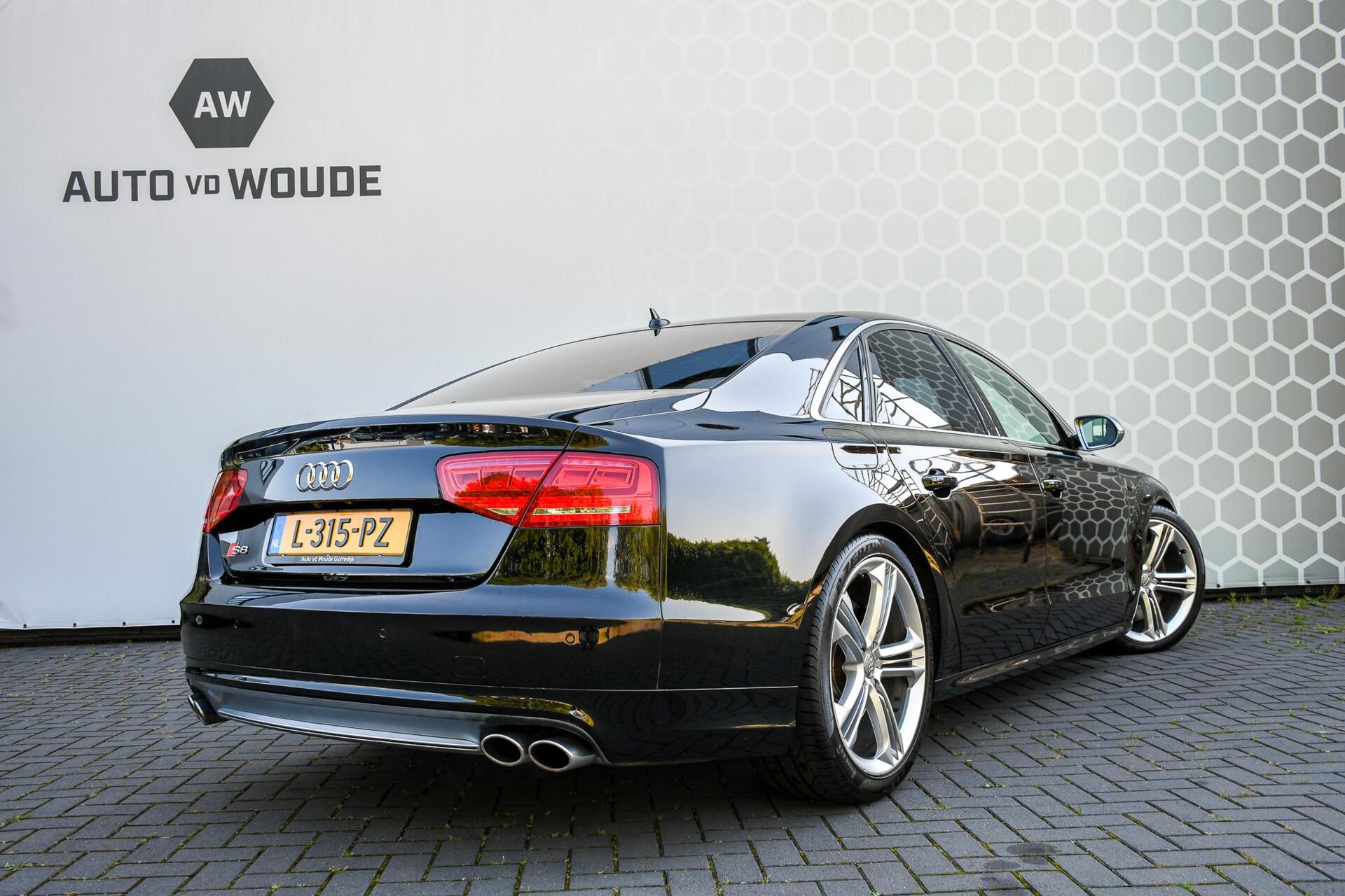Foto van Audi S8