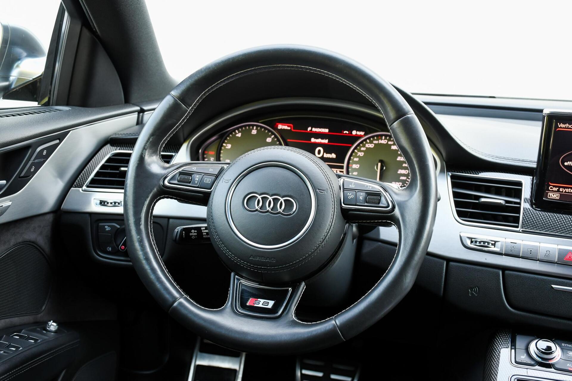 Foto van Audi S8