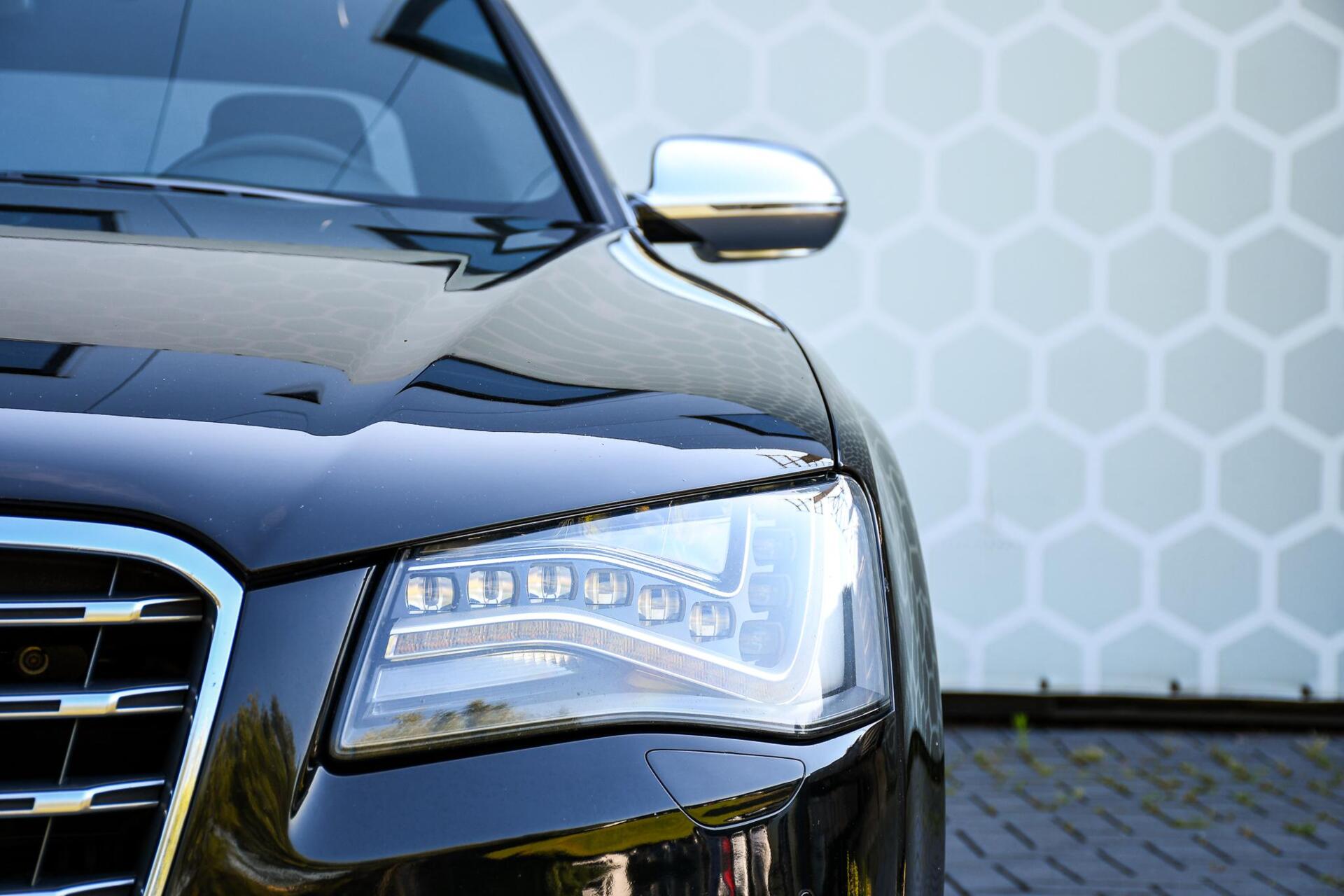 Foto van Audi S8