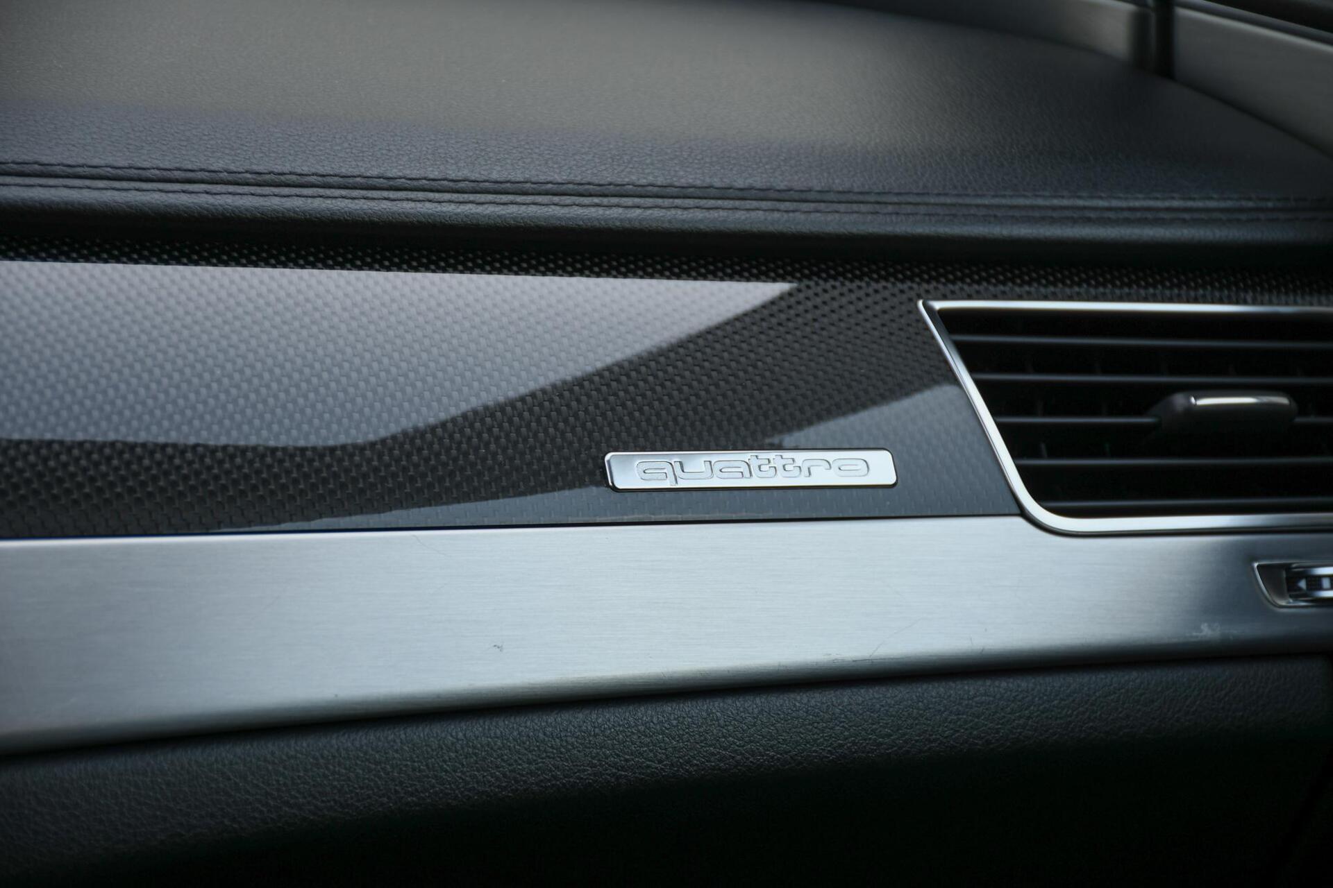 Foto van Audi S8