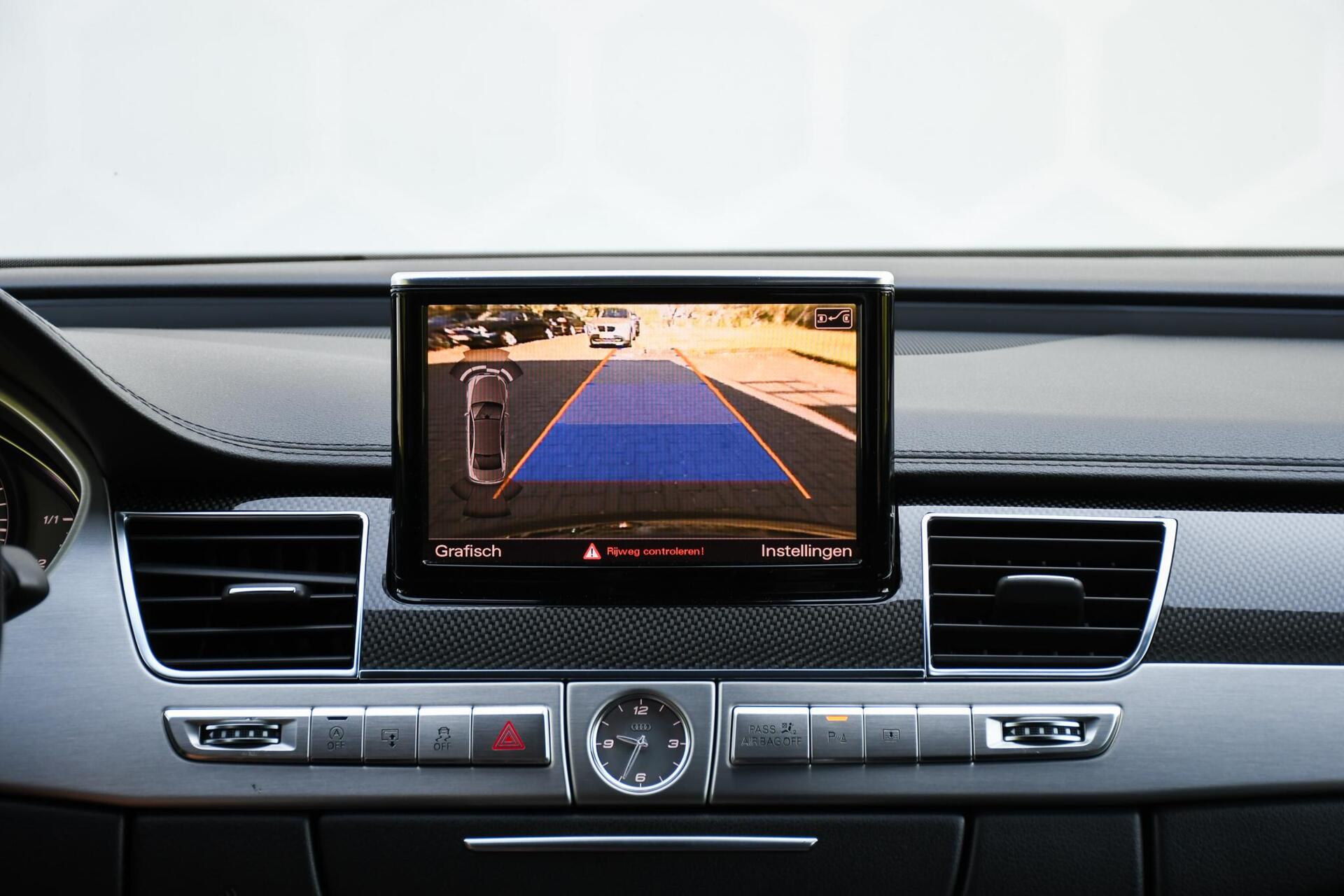 Foto van Audi S8