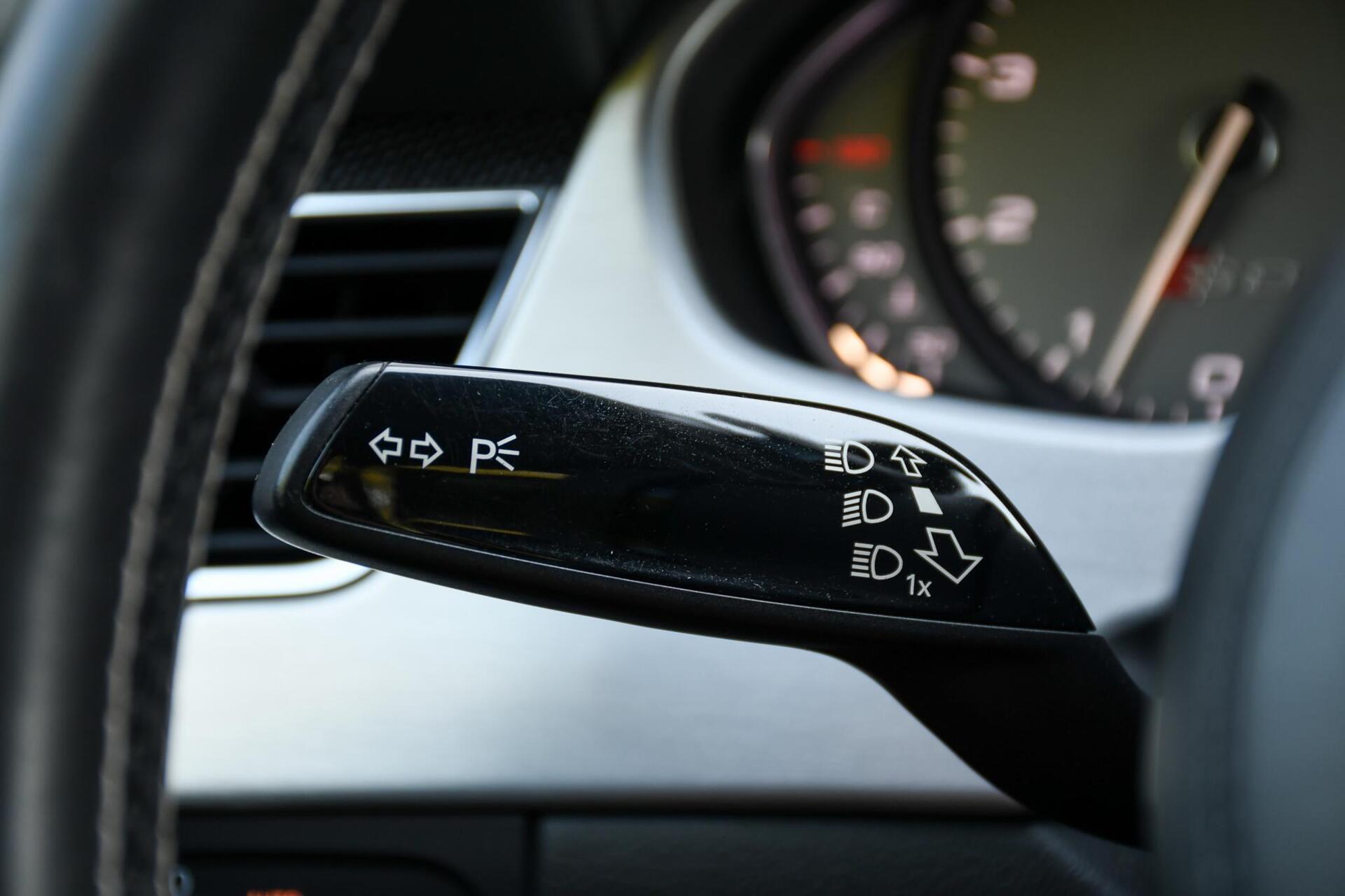 Foto van Audi S8