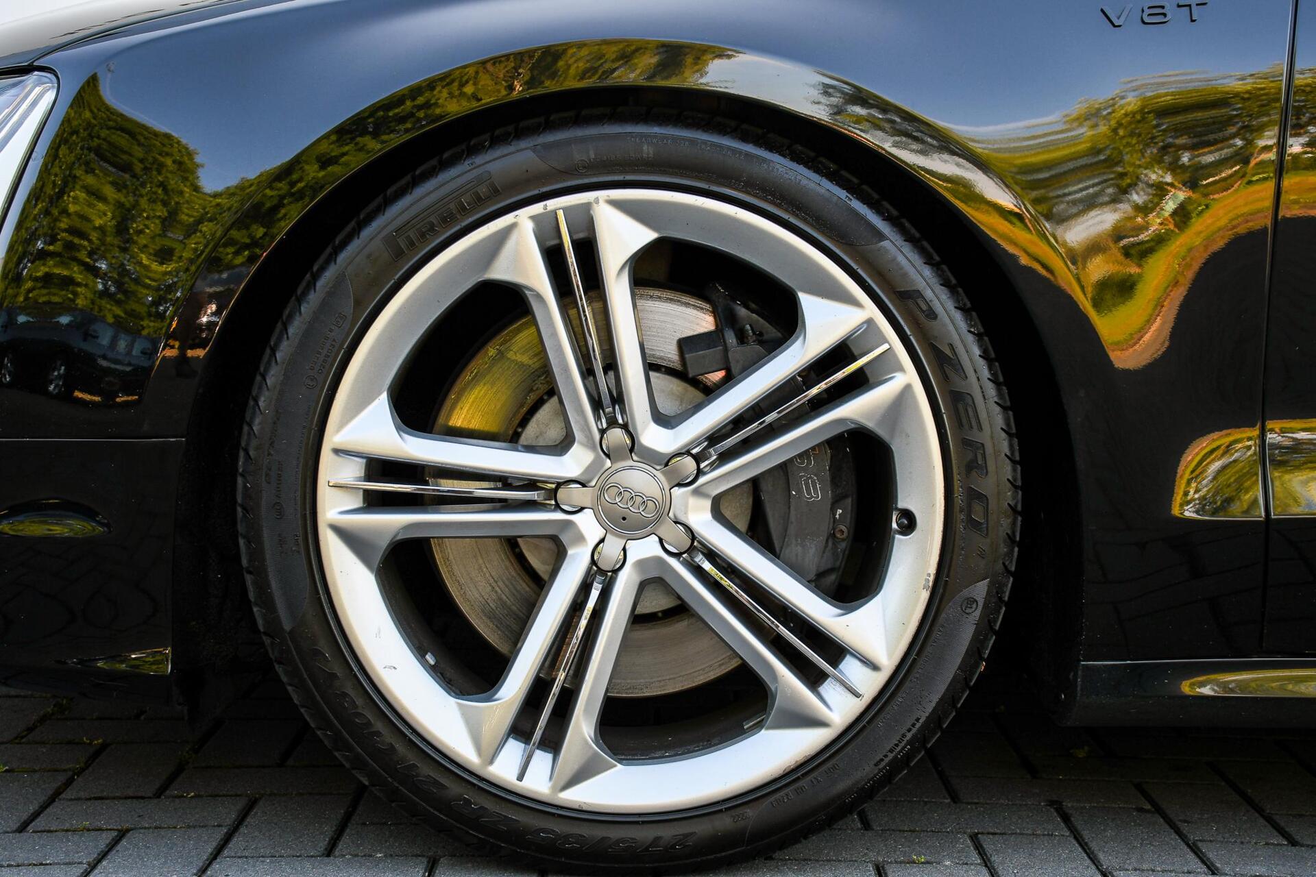 Foto van Audi S8