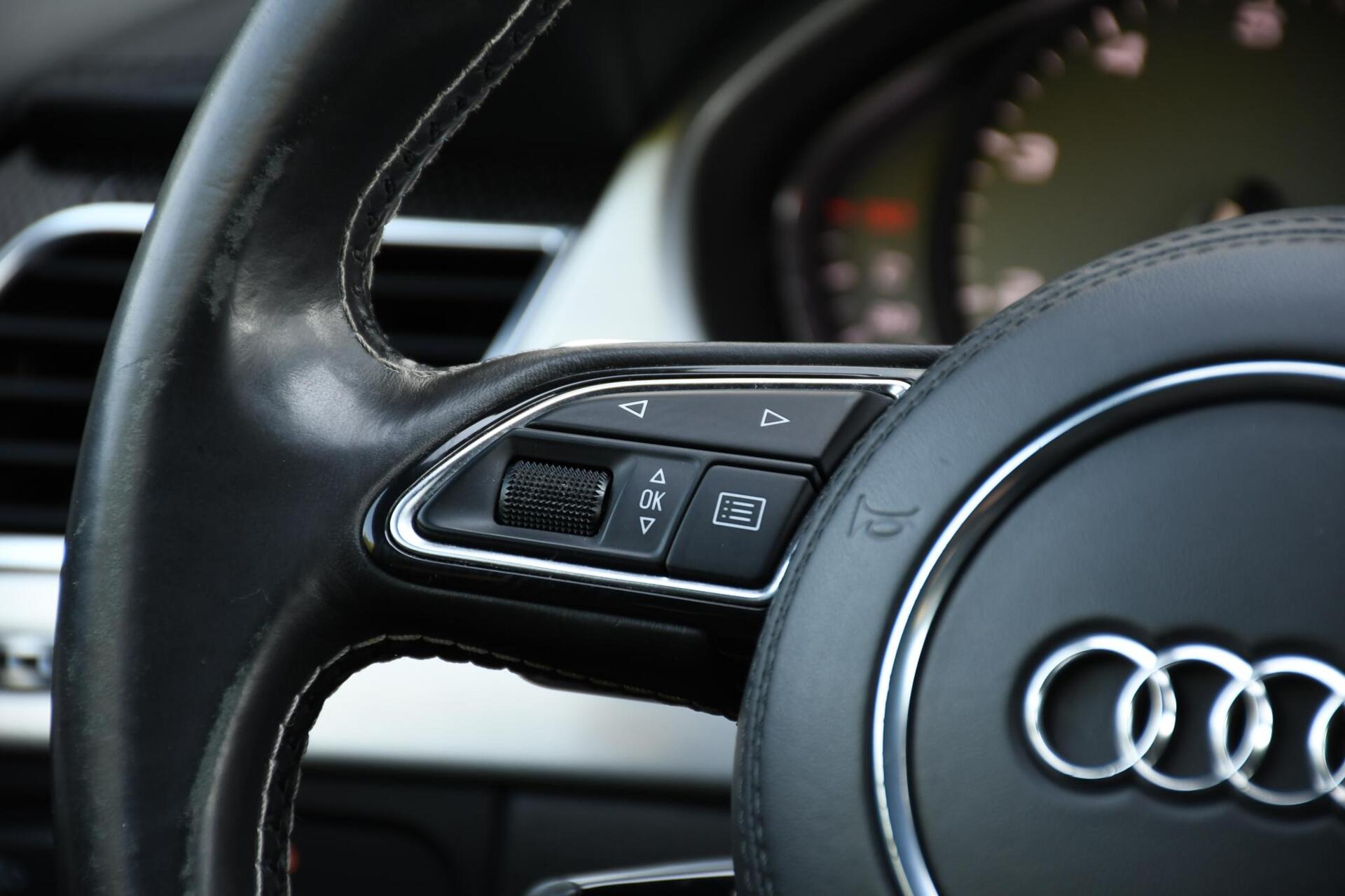 Foto van Audi S8