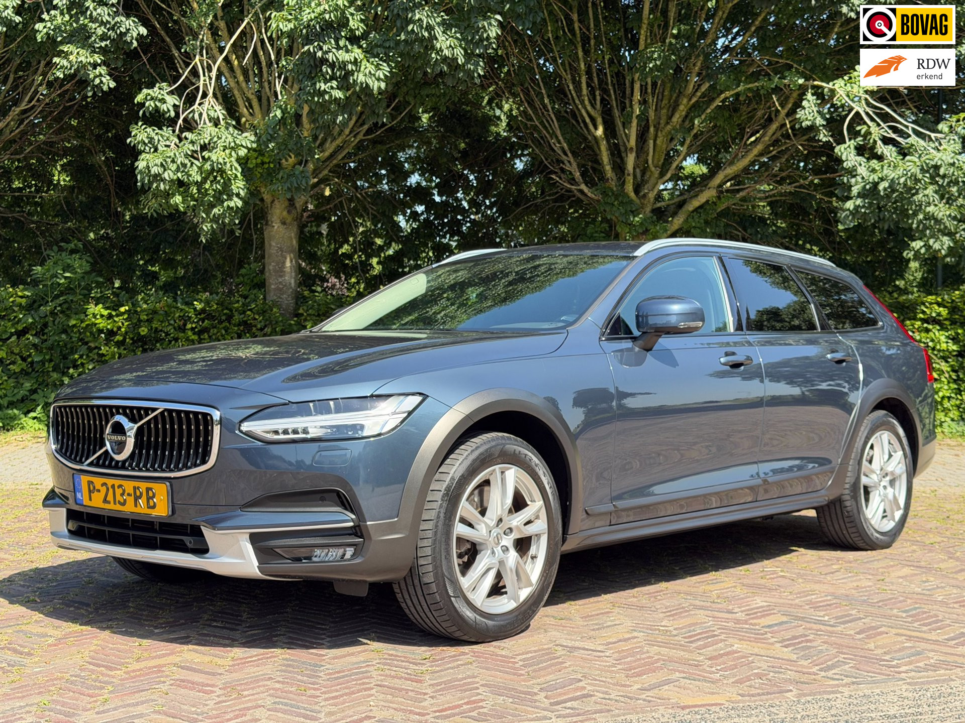 Volvo V90 Cross Country 2.0 T5 AWD Ocean Race, 250PK, Trekhaak, BLISS, Pilot Assist, CarPlay 2020 - voorkant