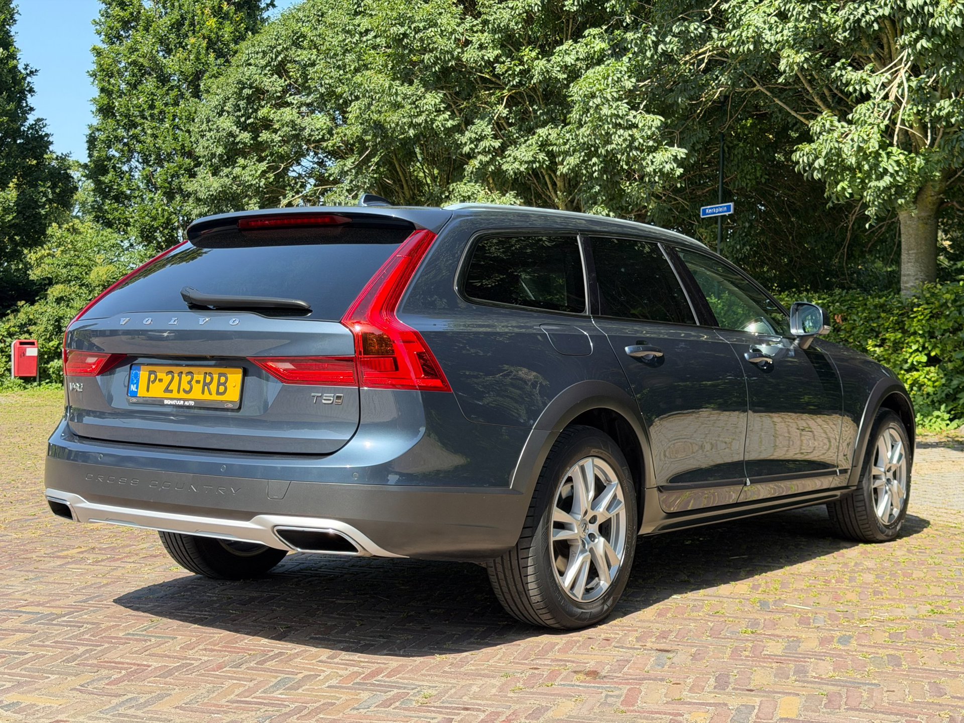 Foto van Volvo V90 Cross Country