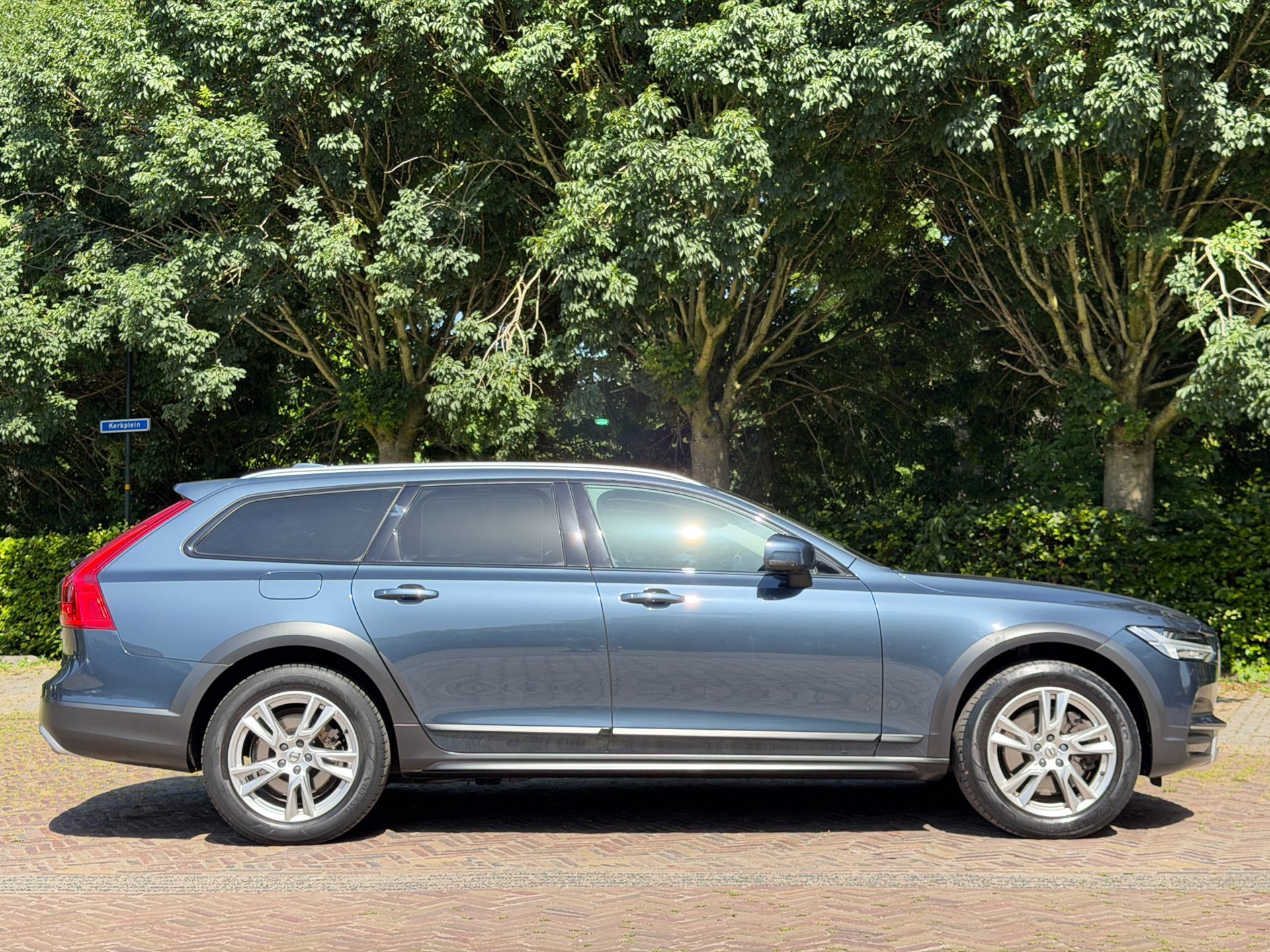 Foto van Volvo V90 Cross Country