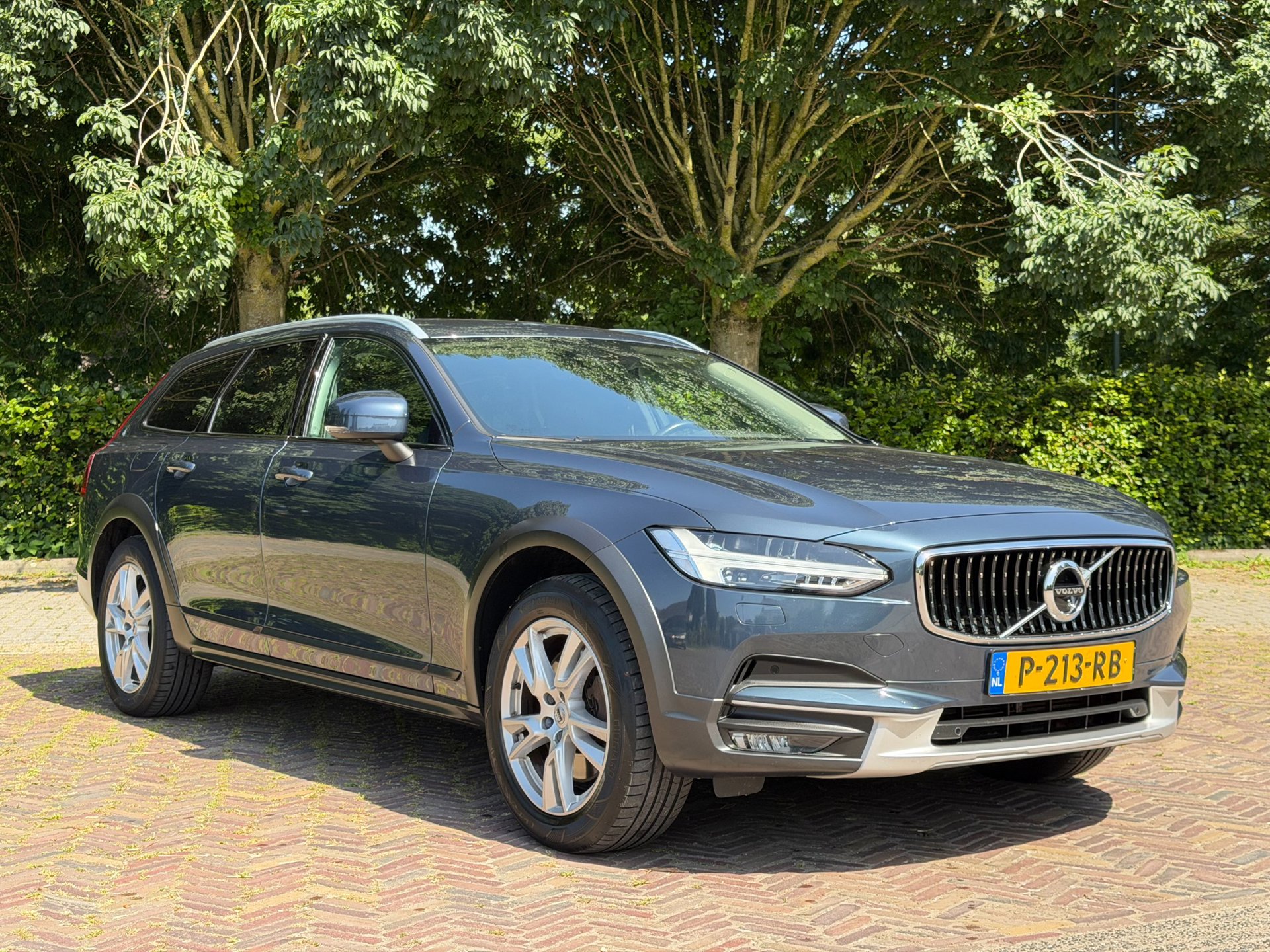 Foto van Volvo V90 Cross Country