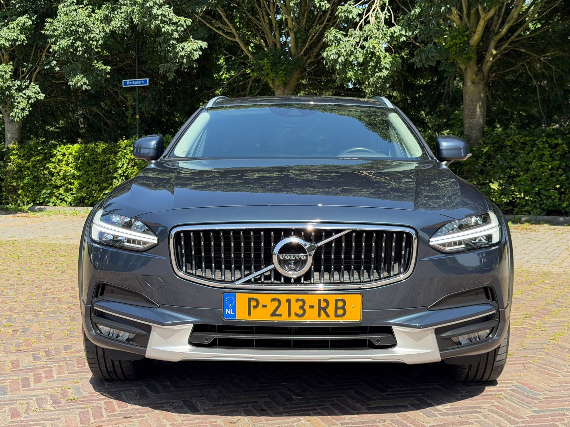 Foto van Volvo V90 Cross Country