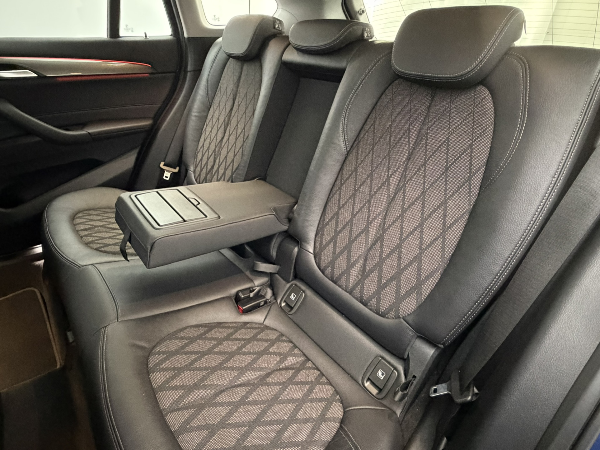 Foto van BMW X1 Sdrive20i